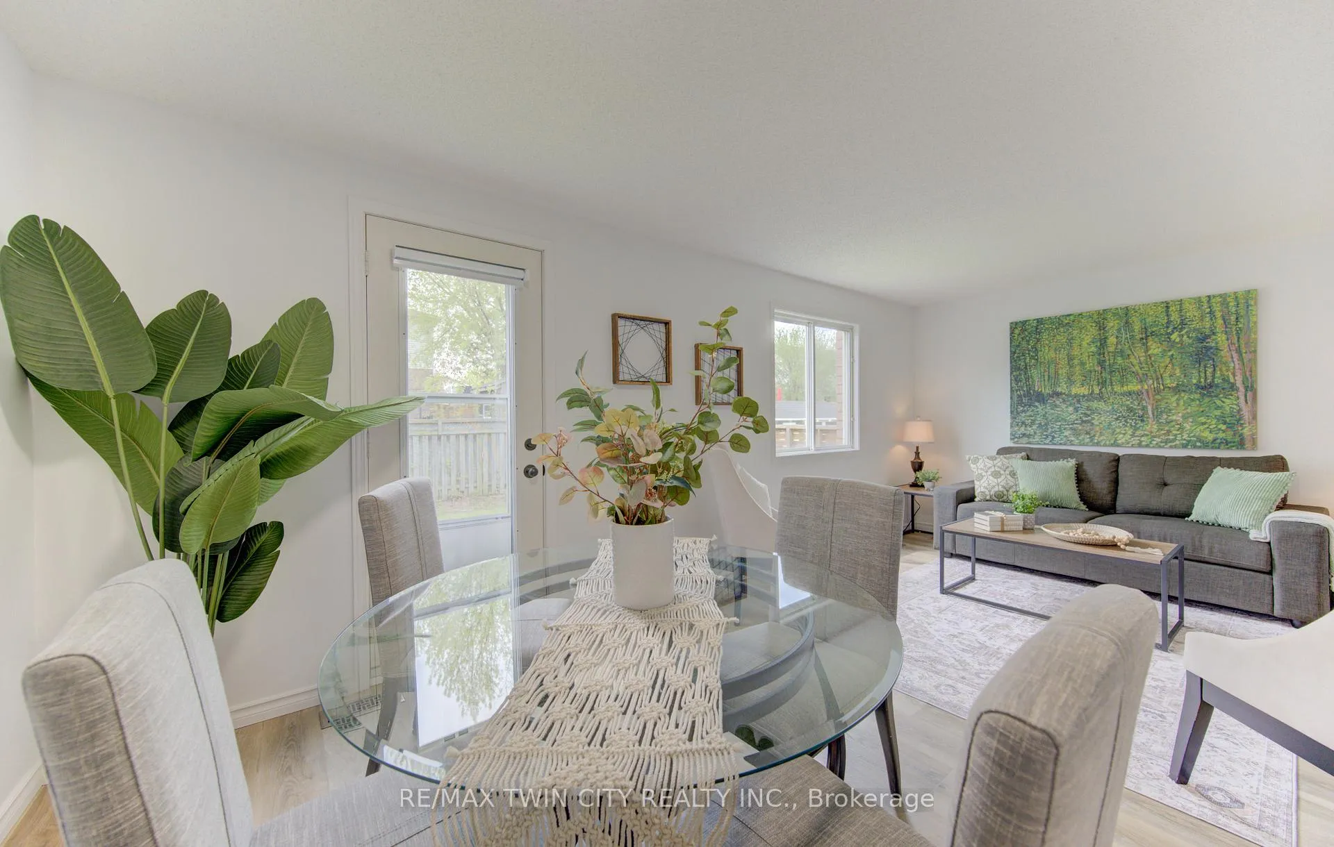 Photo 11 of 38 Cassidy Court, Cambridge, Greenway-Chaplin — HOMEH