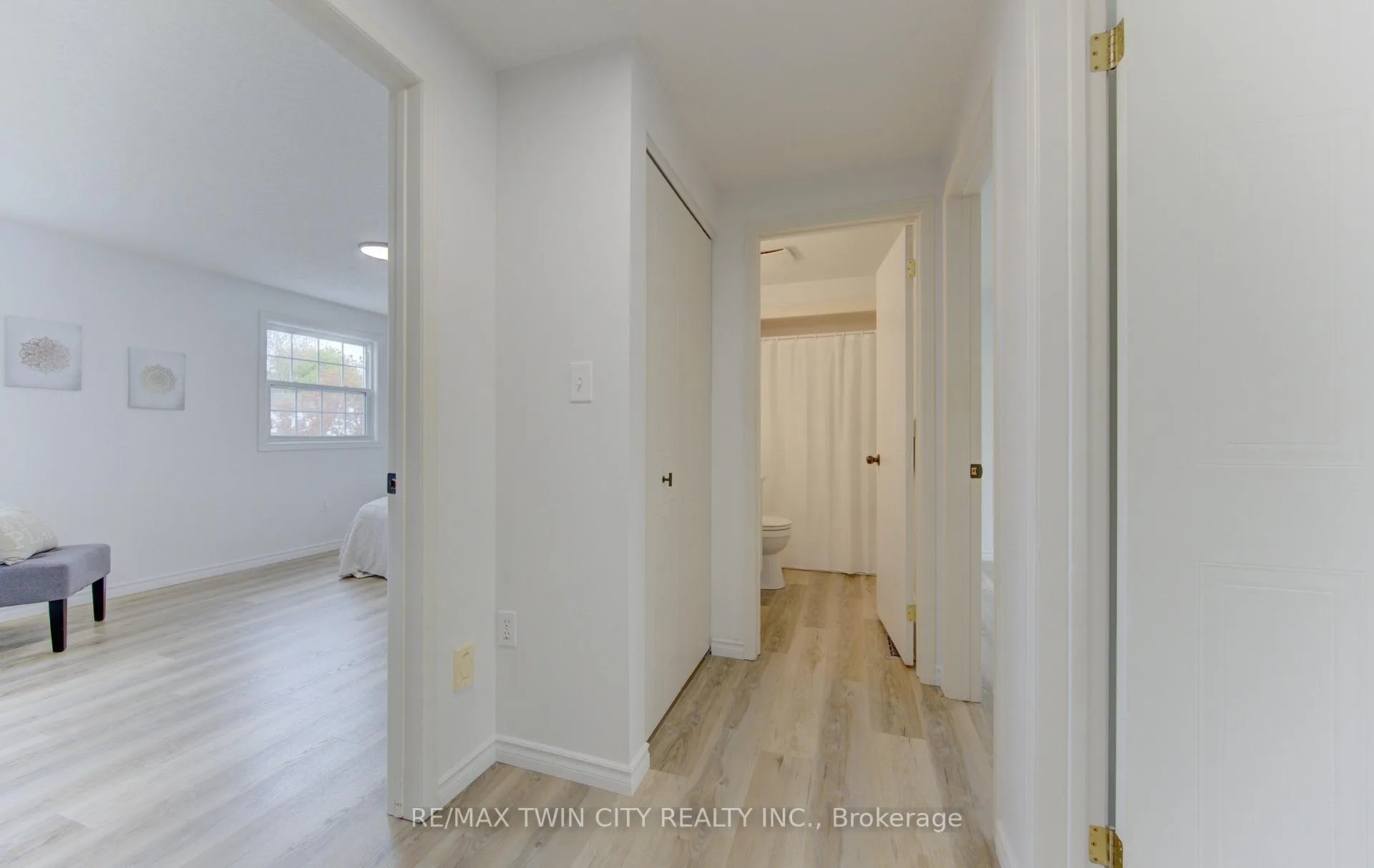Photo 14 of 38 Cassidy Court, Cambridge, Greenway-Chaplin — HOMEH