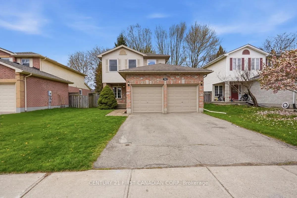 Photo 2 of 792 Guildwood Boulevard, London, North M — HOMEH