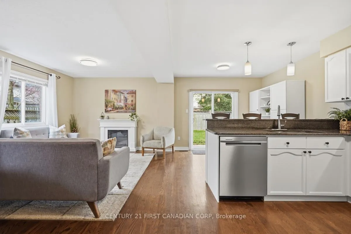 Photo 9 of 792 Guildwood Boulevard, London, North M — HOMEH