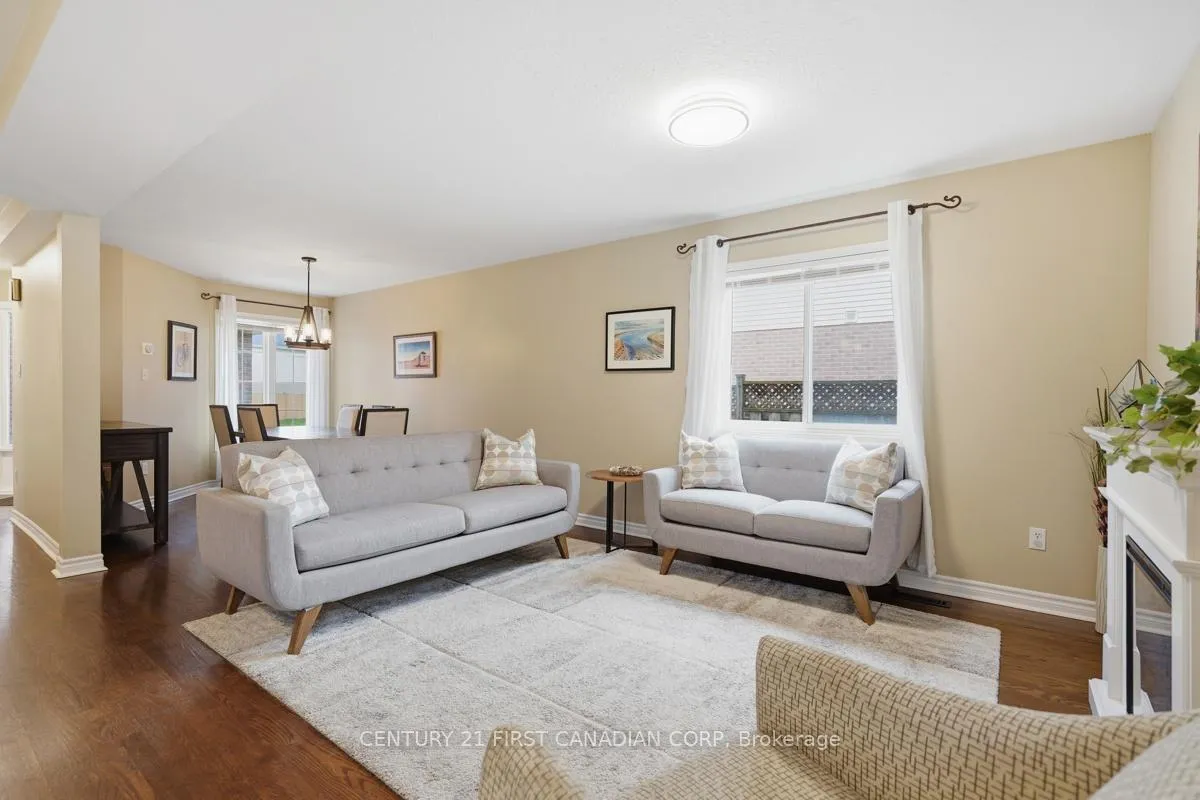 Photo 12 of 792 Guildwood Boulevard, London, North M — HOMEH