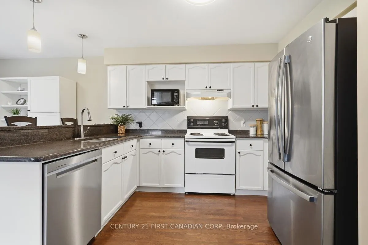 Photo 15 of 792 Guildwood Boulevard, London, North M — HOMEH