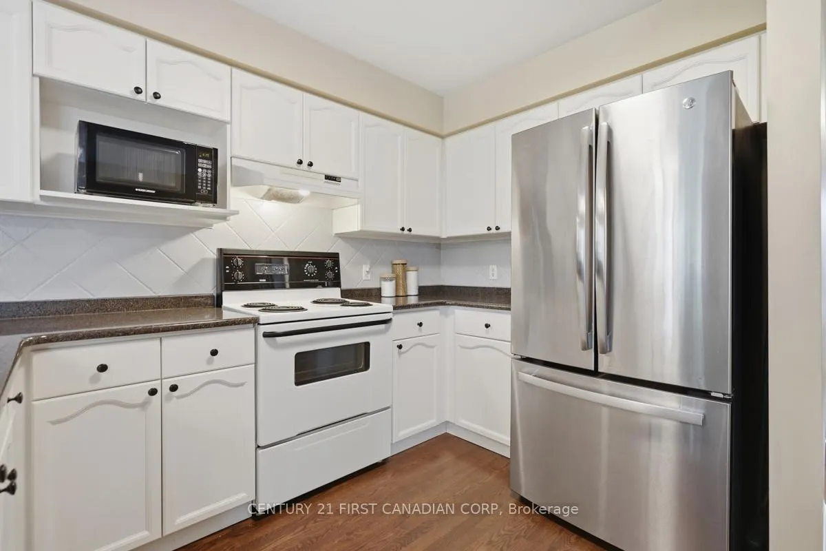 Photo 16 of 792 Guildwood Boulevard, London, North M — HOMEH