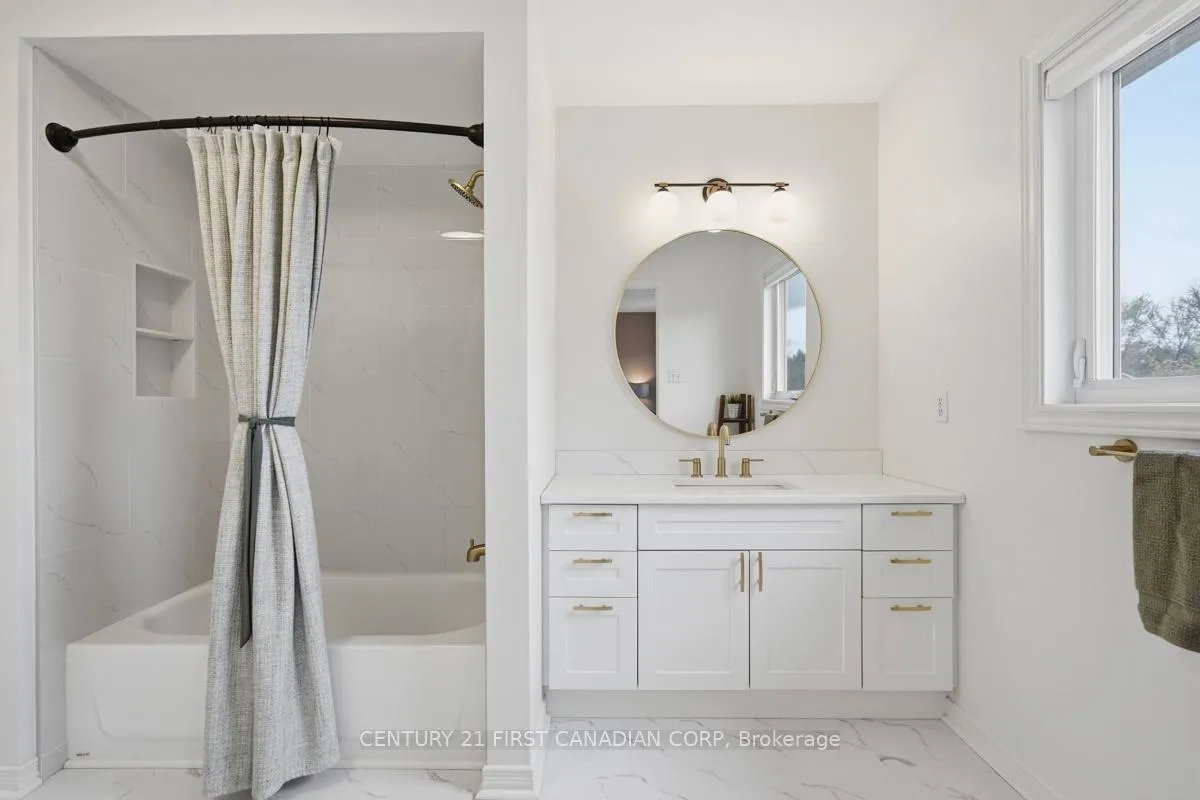 Photo 25 of 792 Guildwood Boulevard, London, North M — HOMEH