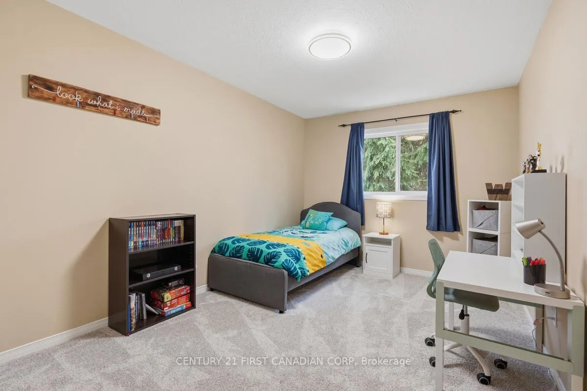 Photo 28 of 792 Guildwood Boulevard, London, North M — HOMEH