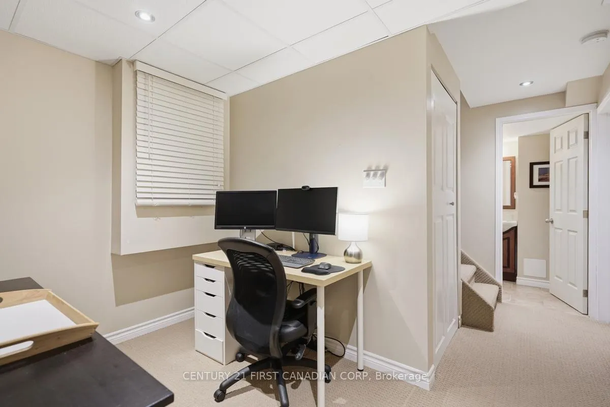 Photo 32 of 792 Guildwood Boulevard, London, North M — HOMEH