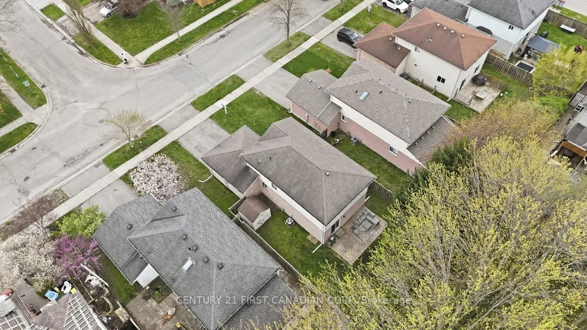 Photo 46 of 792 Guildwood Boulevard, London, North M — HOMEH