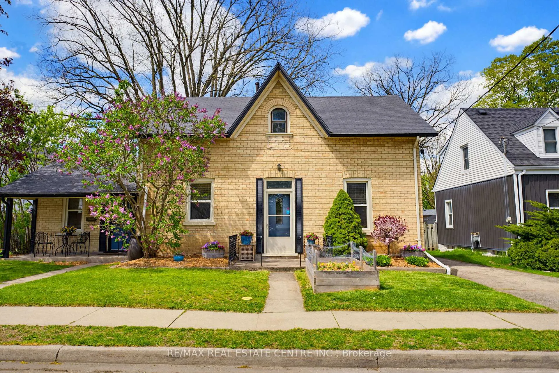 Photo 1 of 112 Victoria Avenue, Cambridge — HOMEH