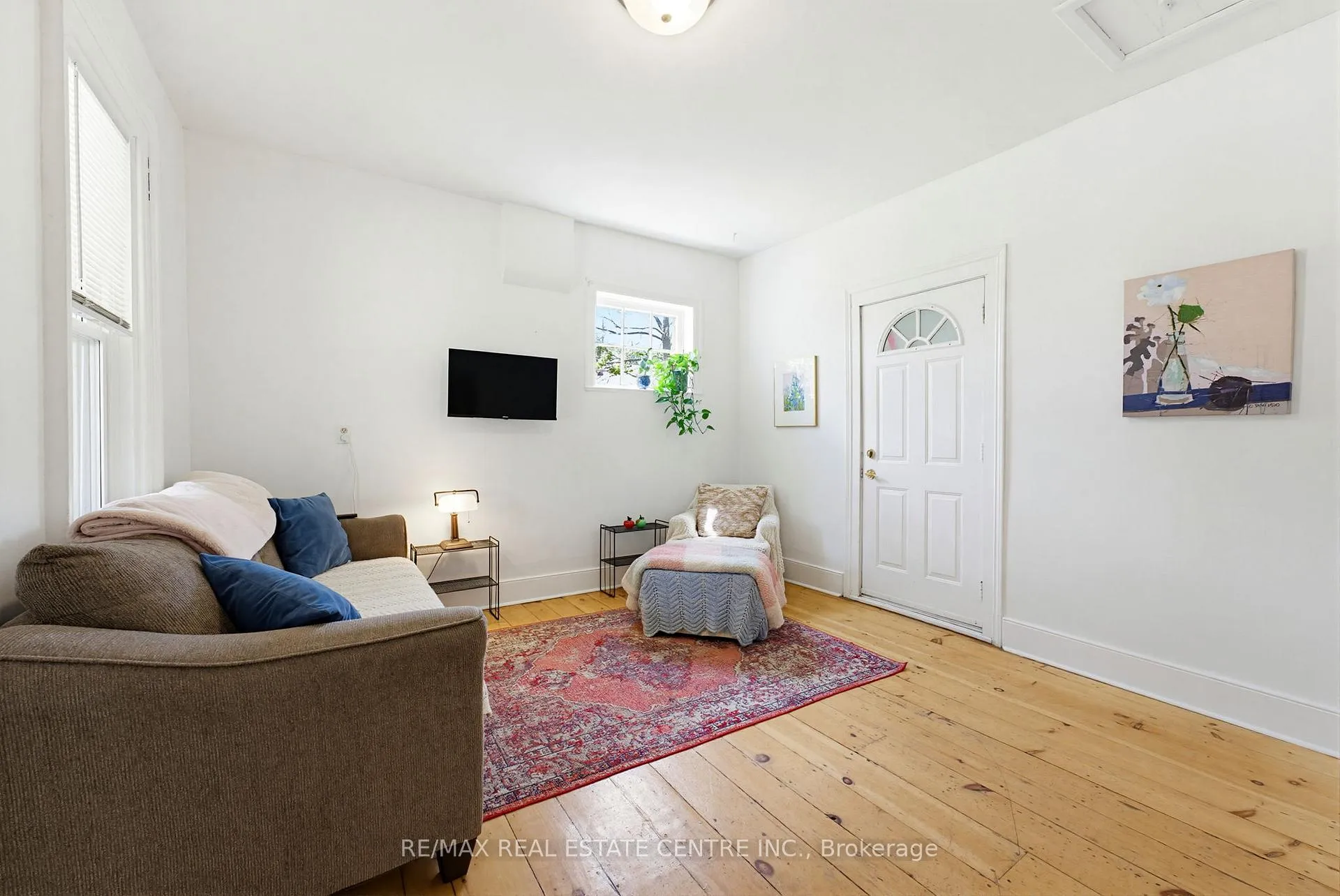 Photo 7 of 112 Victoria Avenue, Cambridge — HOMEH