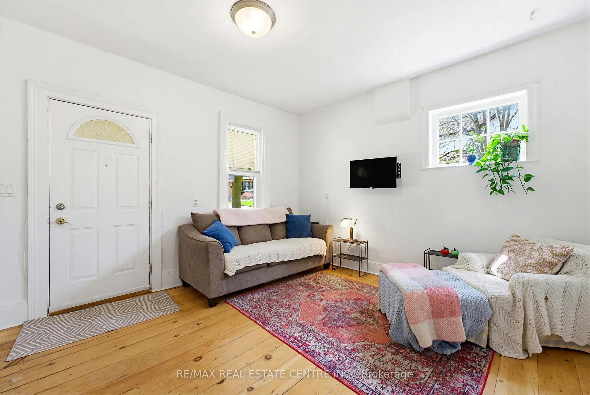 Photo 8 of 112 Victoria Avenue, Cambridge — HOMEH