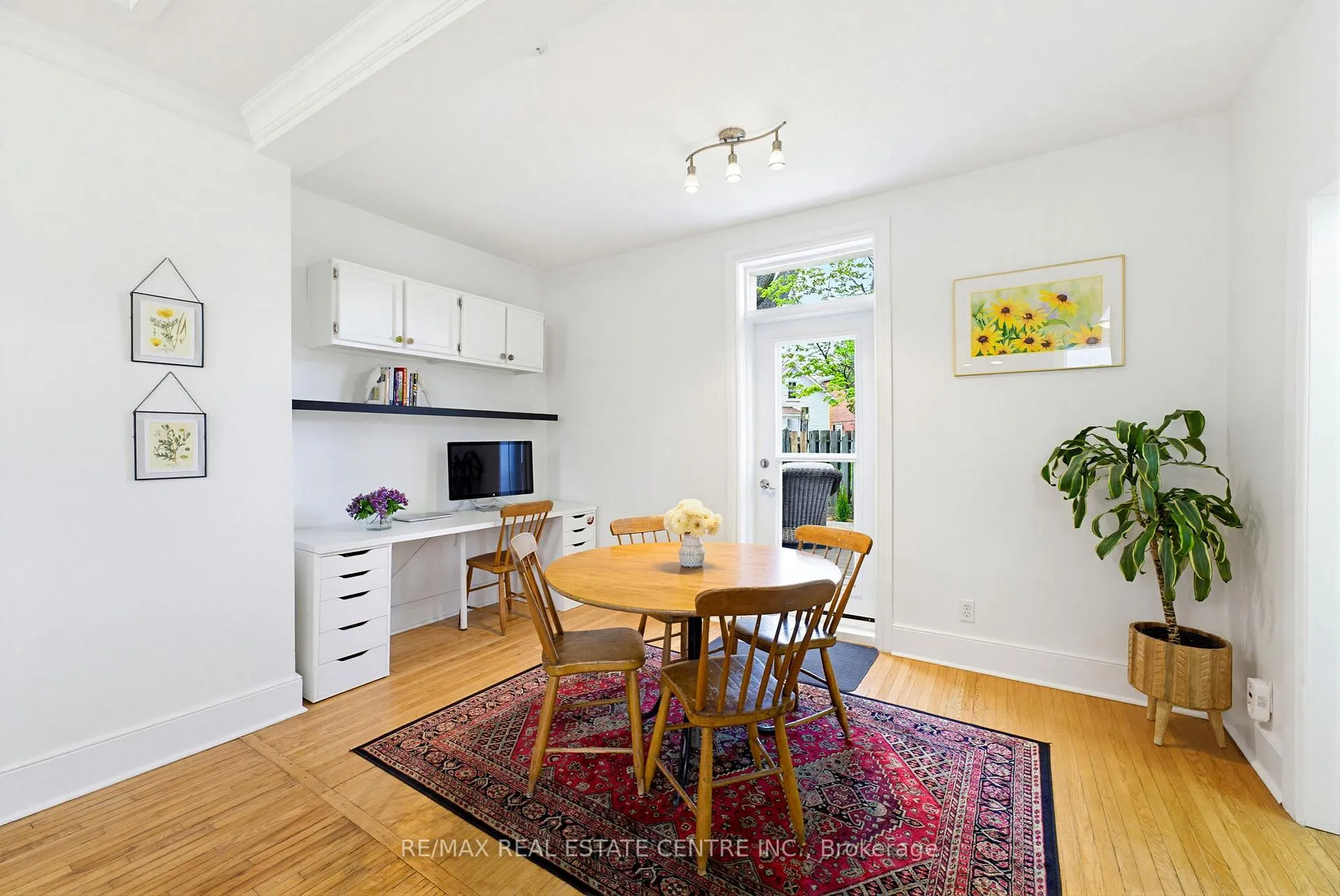 Photo 12 of 112 Victoria Avenue, Cambridge — HOMEH