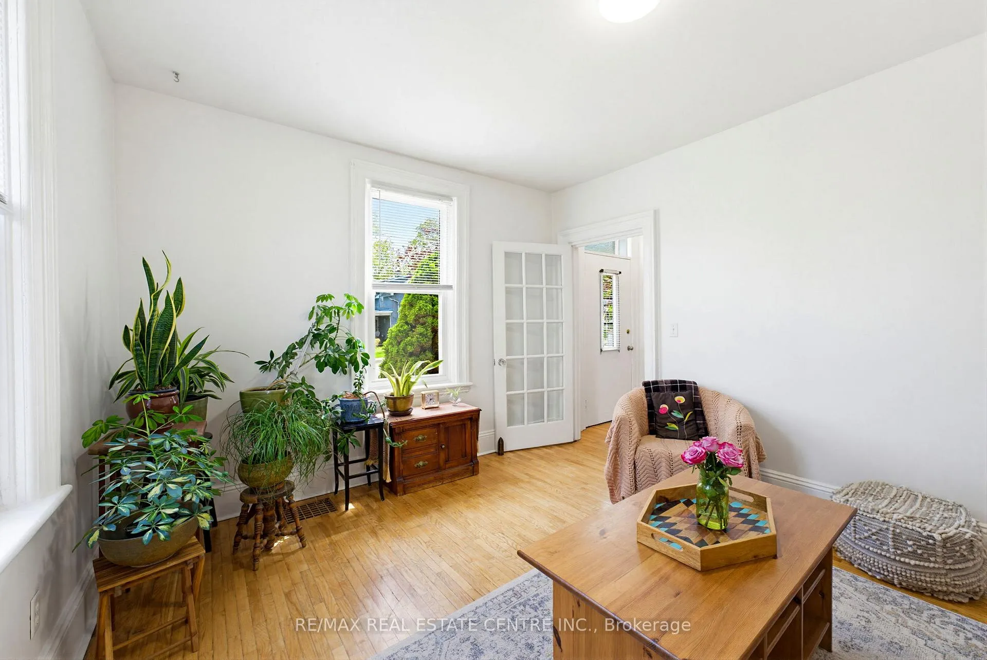 Photo 16 of 112 Victoria Avenue, Cambridge — HOMEH