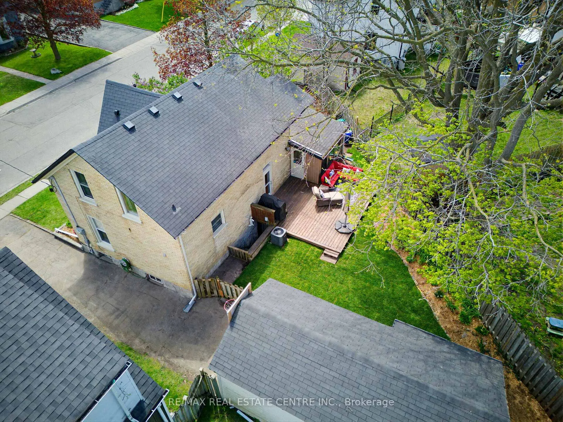 Photo 35 of 112 Victoria Avenue, Cambridge — HOMEH
