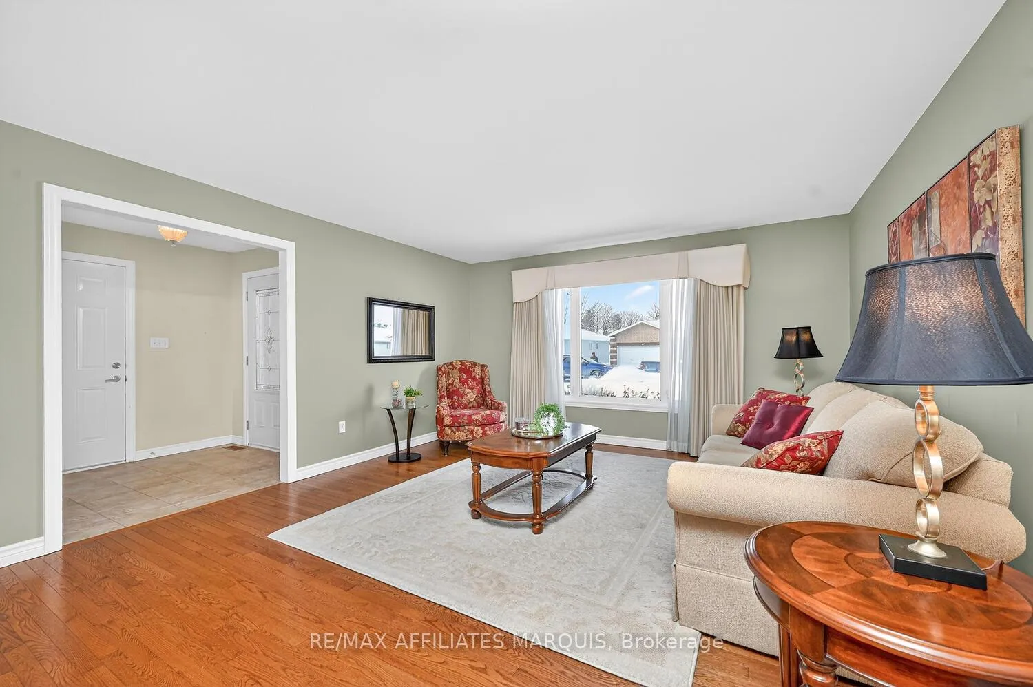 Photo 10 of 227 Lera Street, Smiths Falls — HOMEH