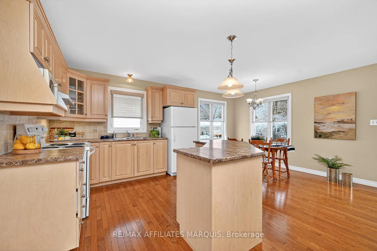 Photo 18 of 227 Lera Street, Smiths Falls — HOMEH