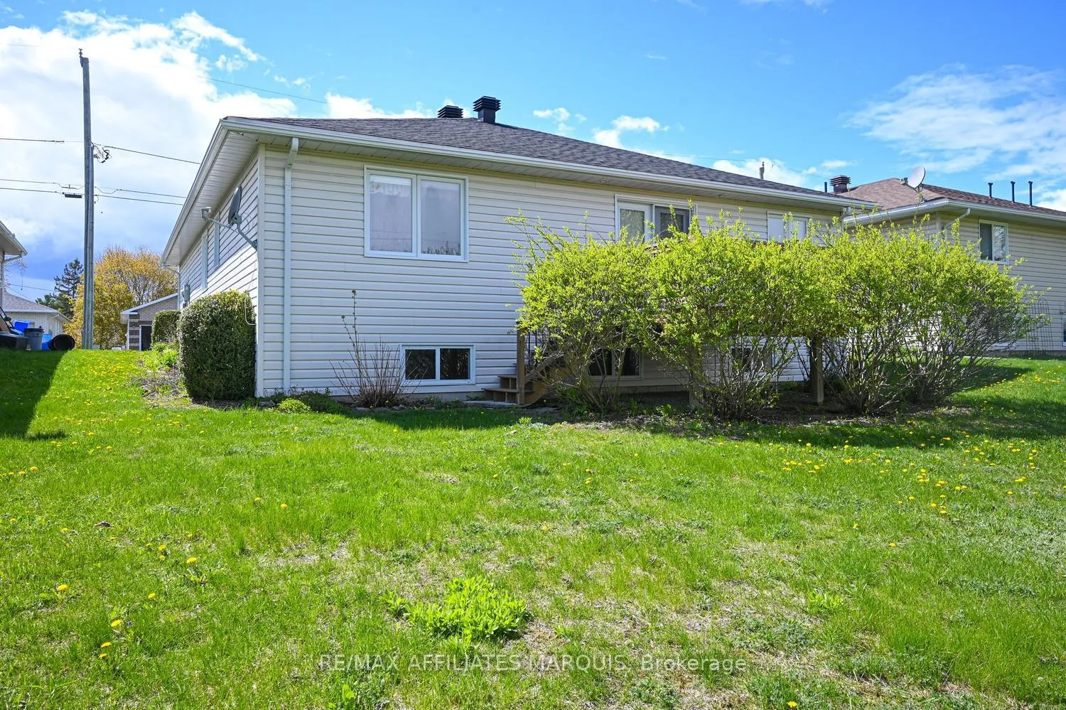 Photo 45 of 227 Lera Street, Smiths Falls — HOMEH