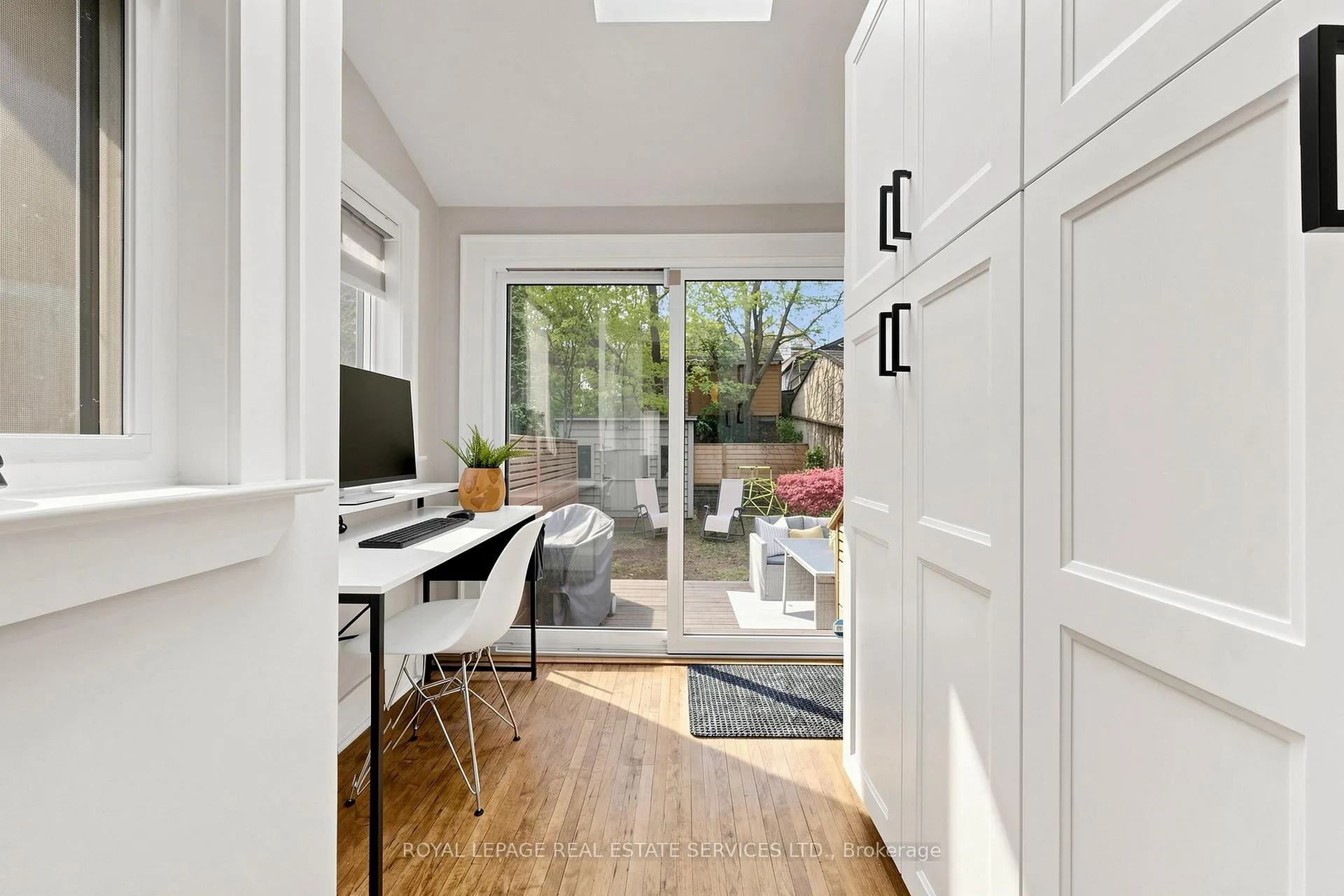 Photo 18 of 102 Roseneath Gardens, Toronto, Oakwood Village — HOMEH