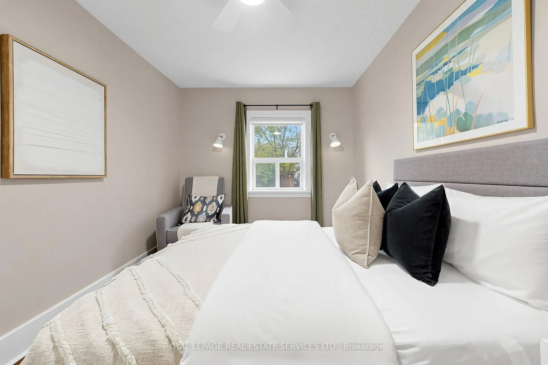 Photo 24 of 102 Roseneath Gardens, Toronto, Oakwood Village — HOMEH