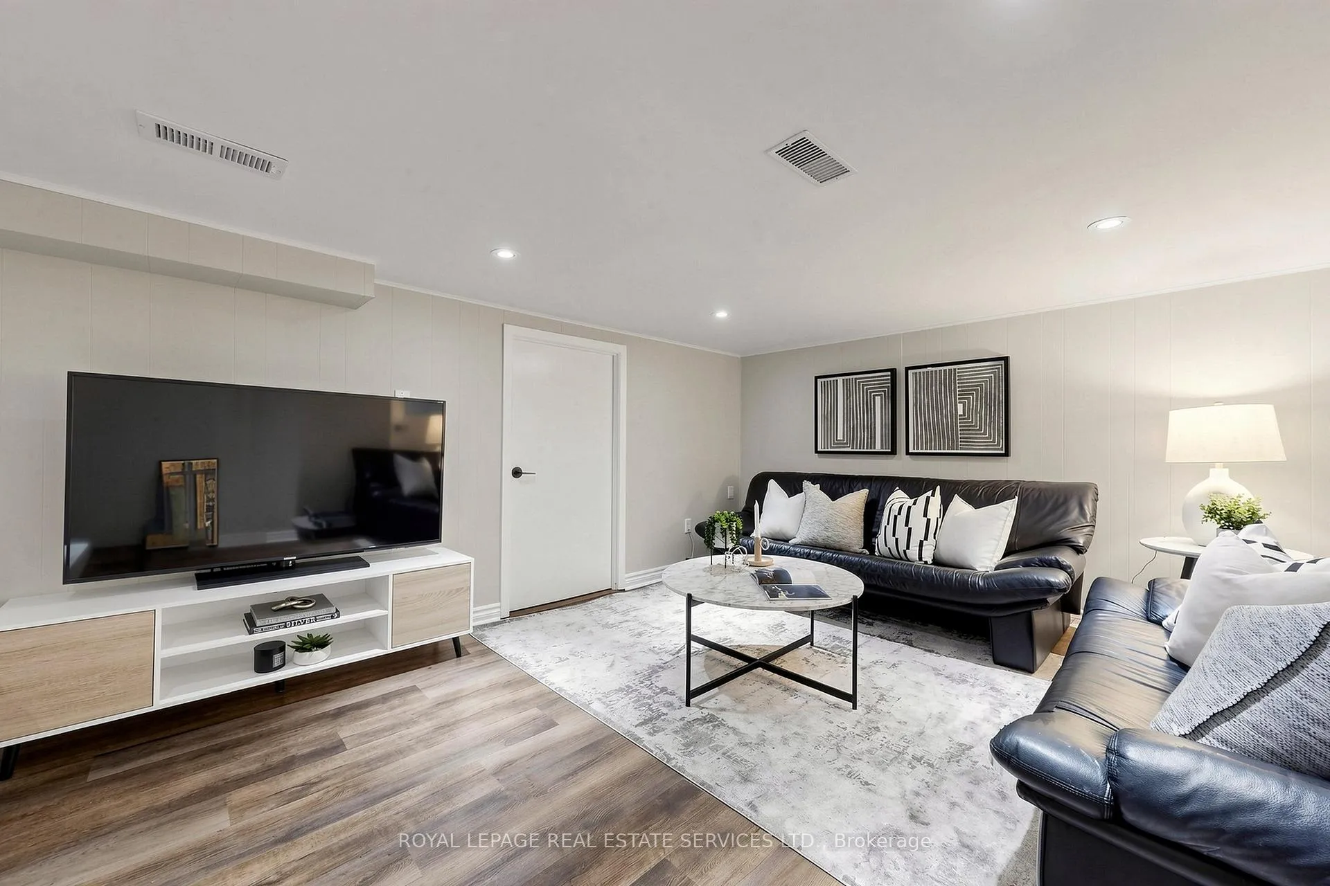 Photo 28 of 102 Roseneath Gardens, Toronto, Oakwood Village — HOMEH