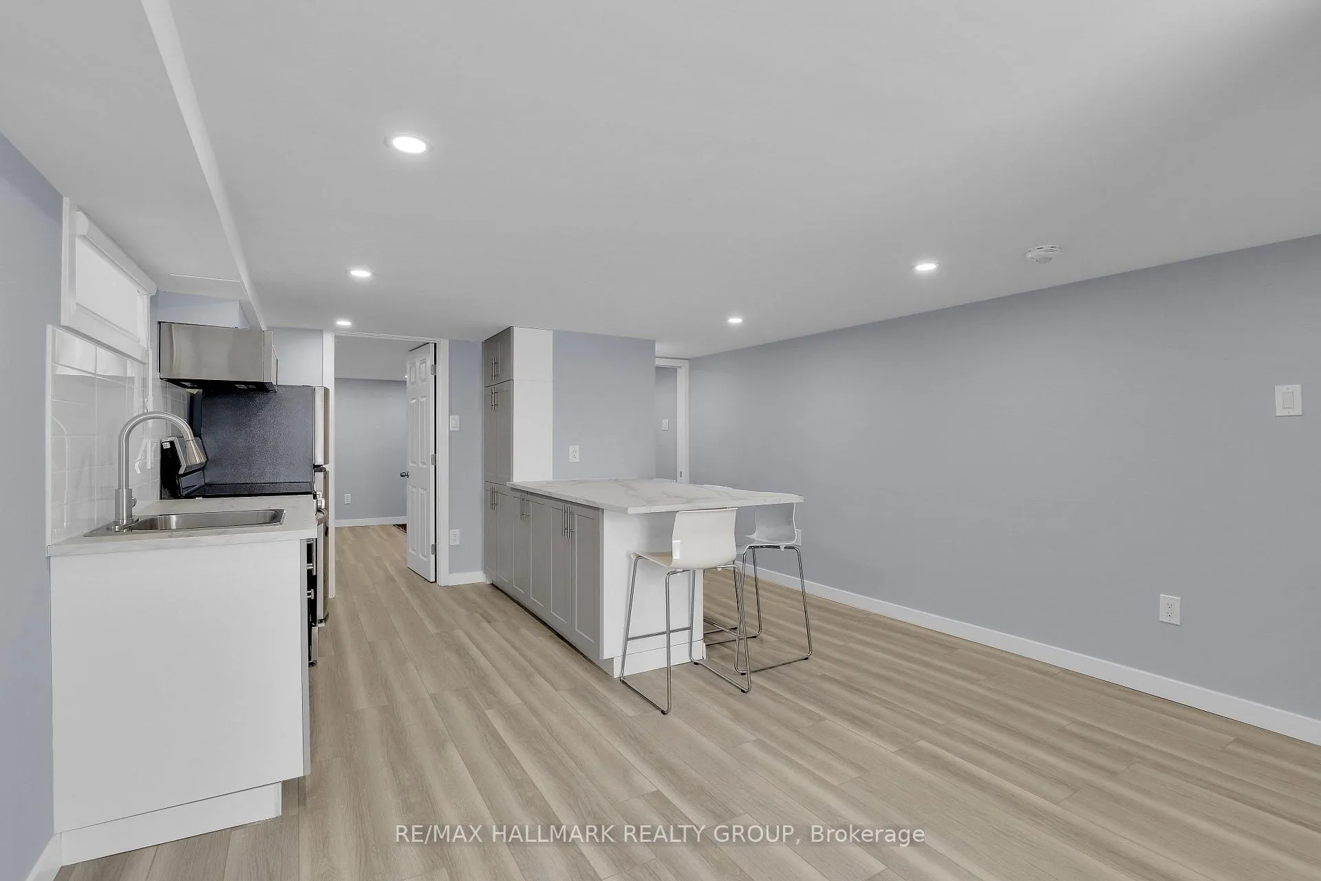 Photo 5 of Unit B, 15 Marier Avenue, Ottawa, Vanier — HOMEH