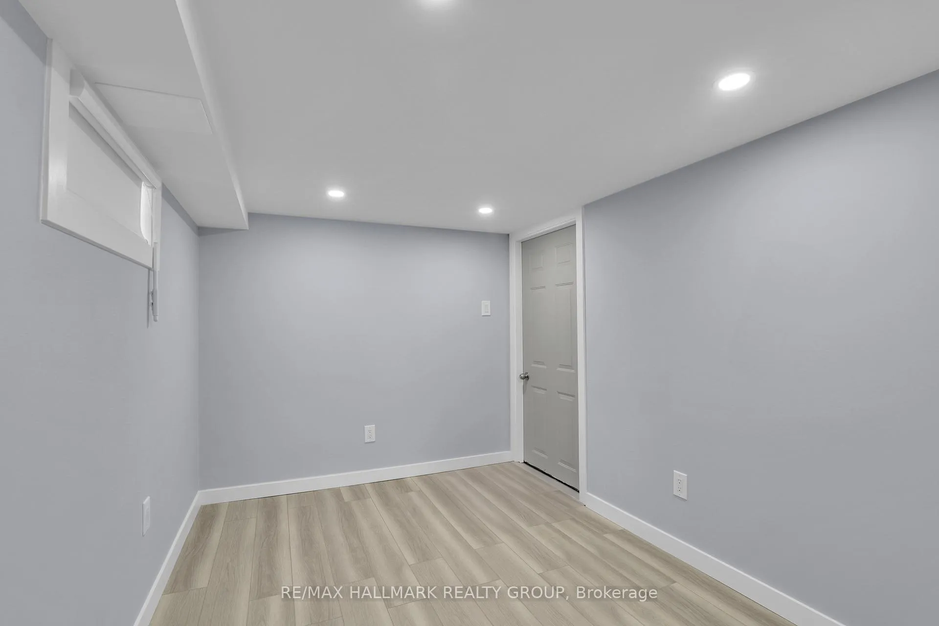 Photo 9 of Unit B, 15 Marier Avenue, Ottawa, Vanier — HOMEH