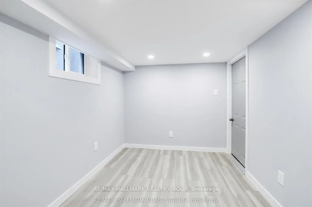 Photo 11 of Unit B, 15 Marier Avenue, Ottawa, Vanier — HOMEH