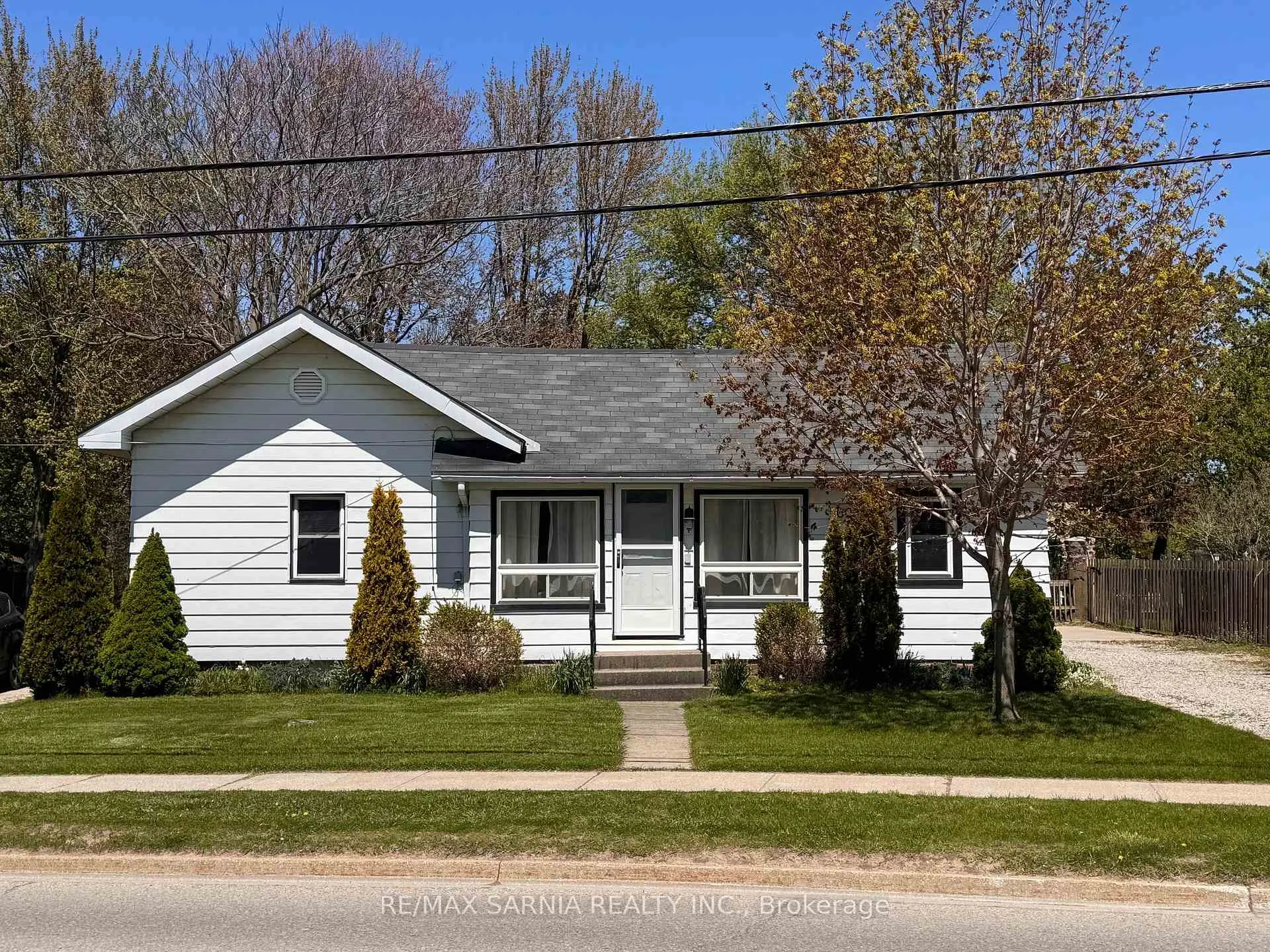 Front of 6238 Townsend Line