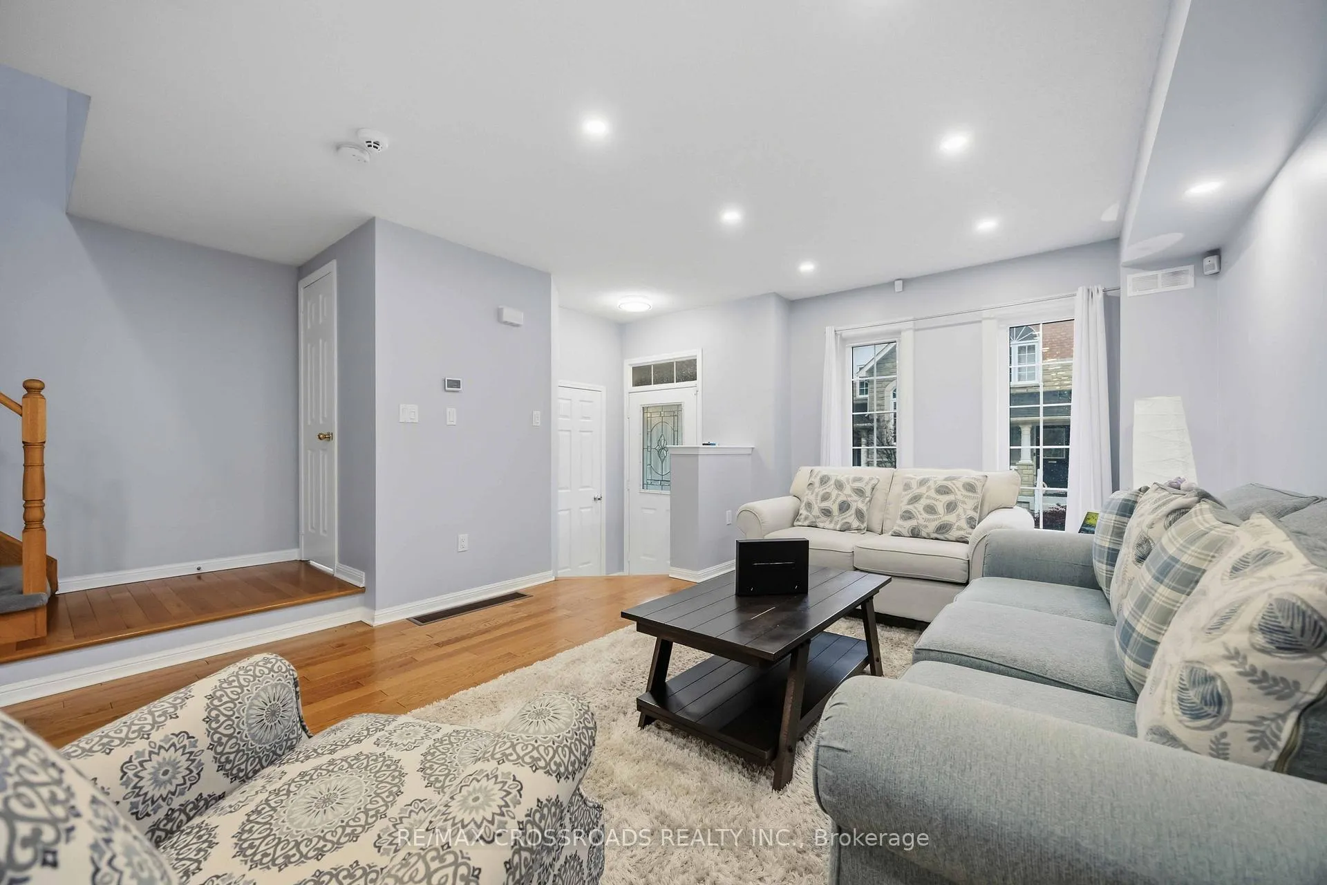 Photo 4 of 56 Torr Lane, Ajax, Central — HOMEH