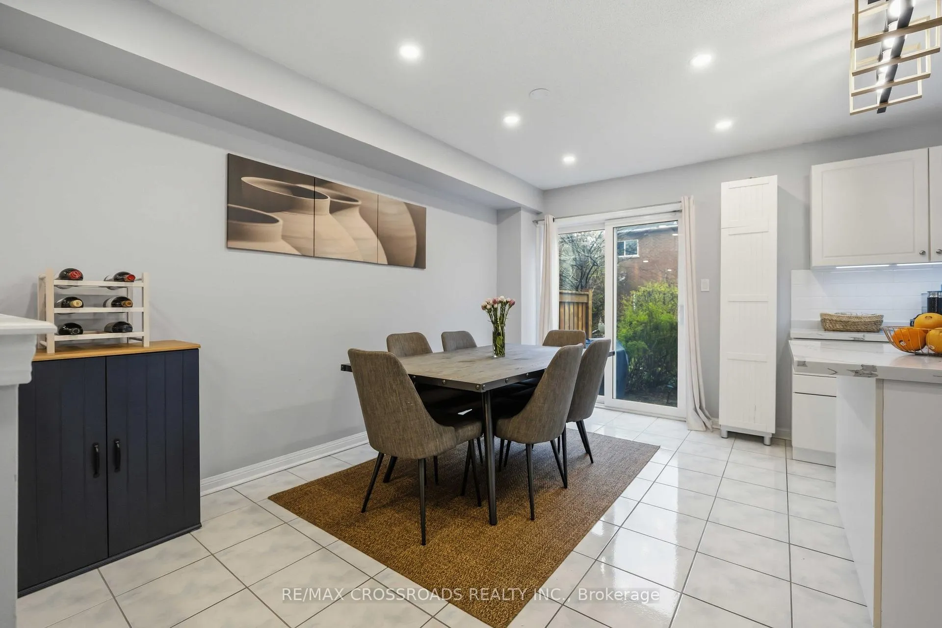 Photo 8 of 56 Torr Lane, Ajax, Central — HOMEH
