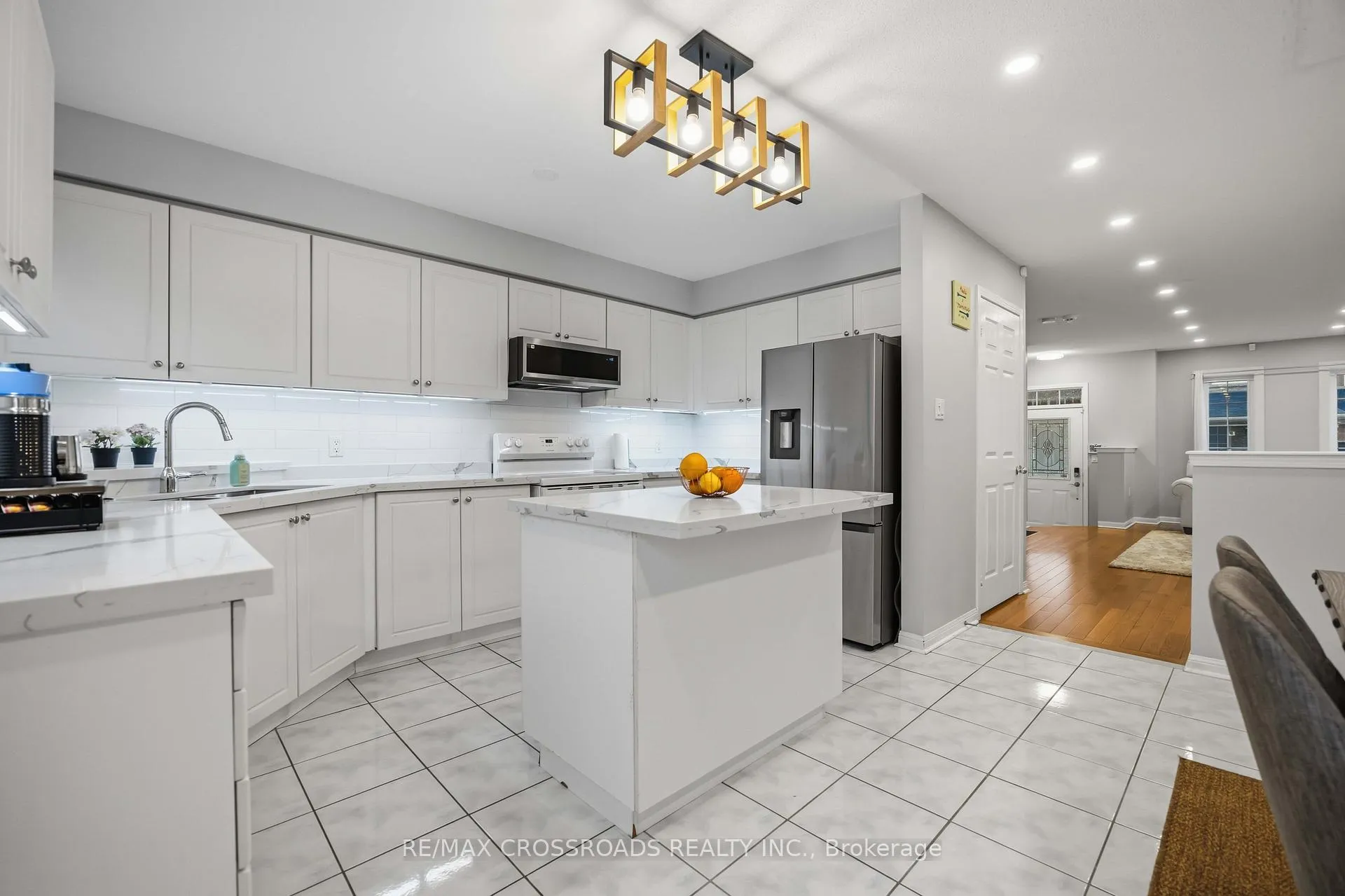 Photo 11 of 56 Torr Lane, Ajax, Central — HOMEH