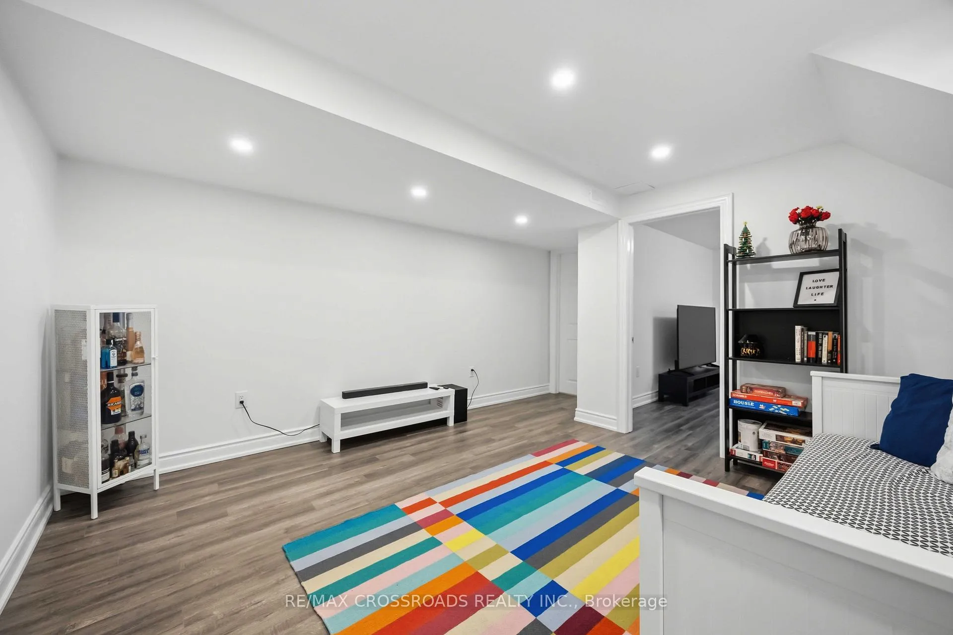 Photo 16 of 56 Torr Lane, Ajax, Central — HOMEH