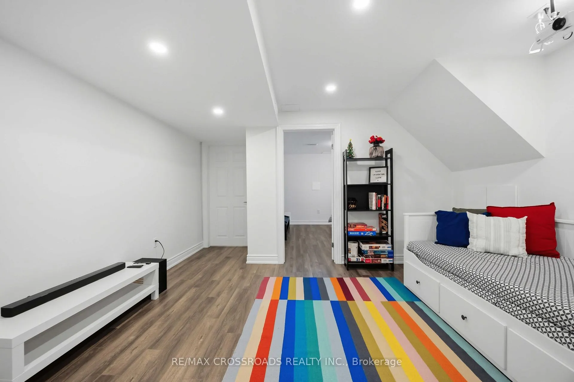 Photo 17 of 56 Torr Lane, Ajax, Central — HOMEH