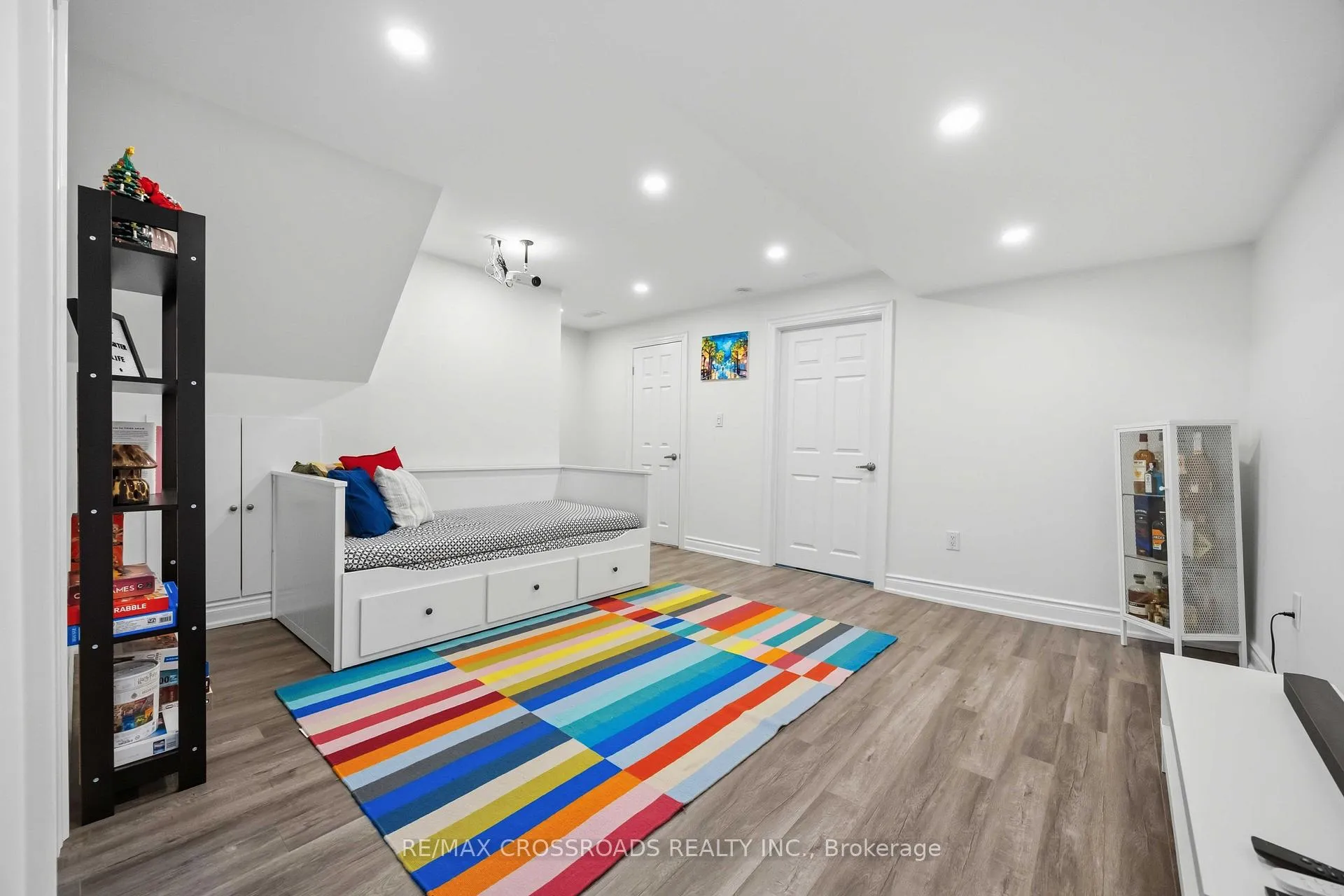 Photo 18 of 56 Torr Lane, Ajax, Central — HOMEH
