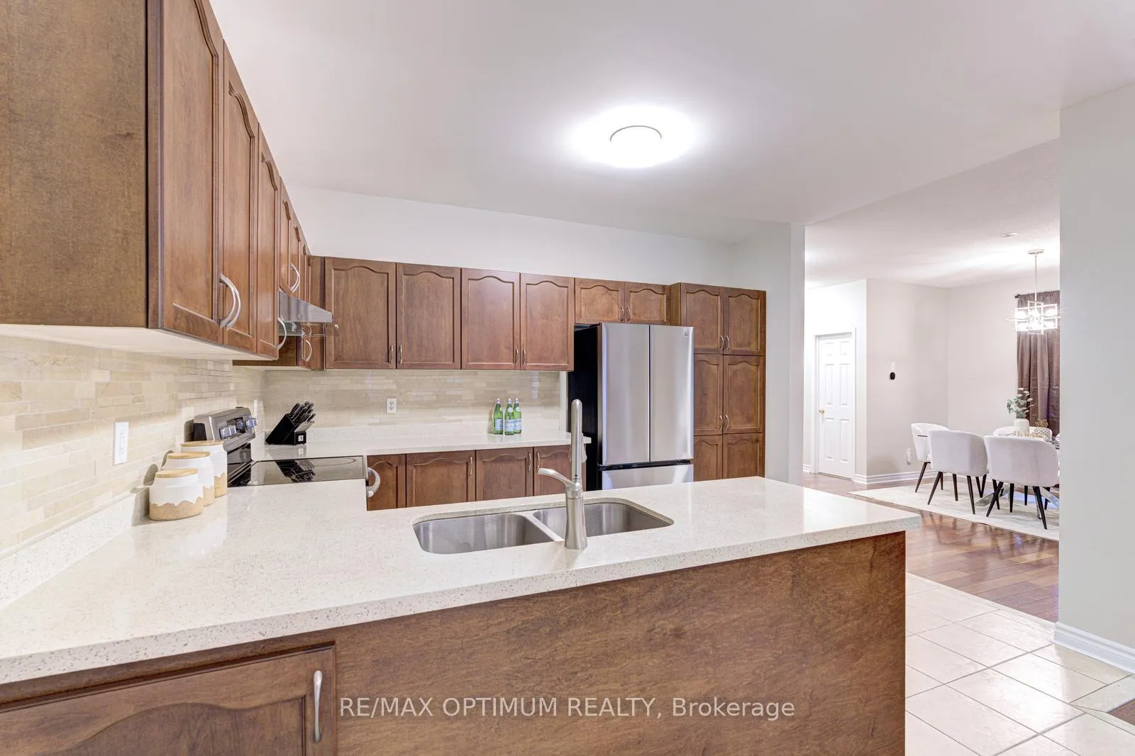 Photo 18 of 39 Charcoal Way, Brampton, Bram West — HOMEH