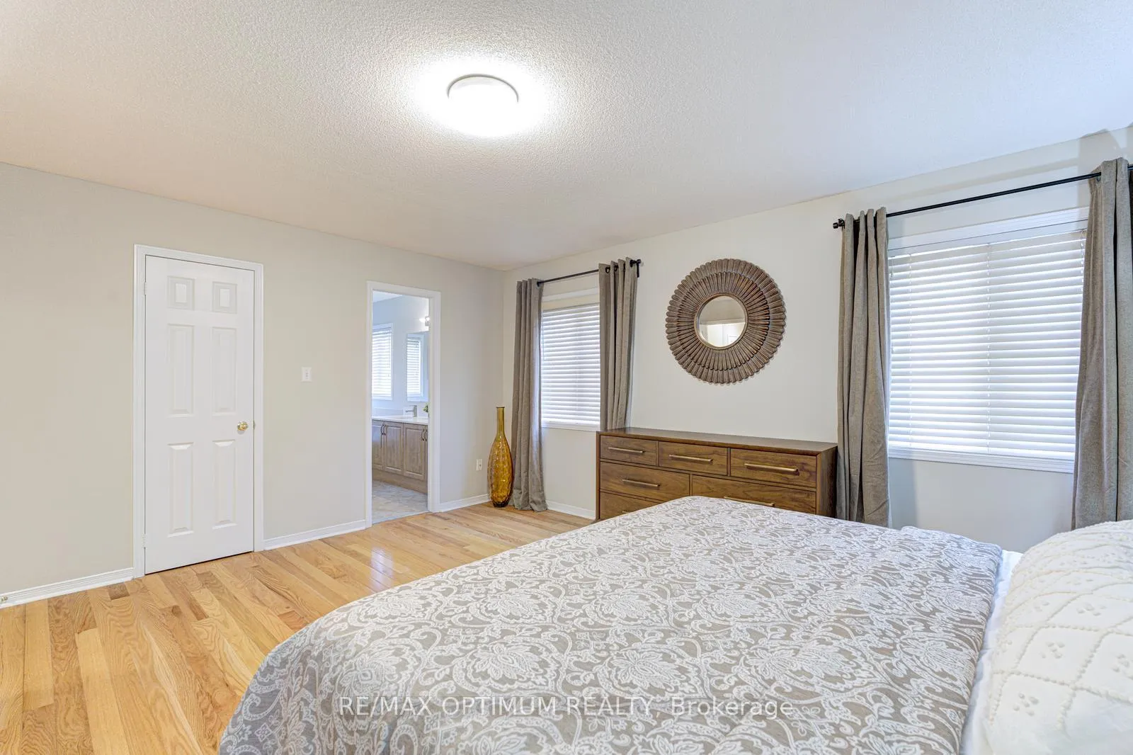 Photo 28 of 39 Charcoal Way, Brampton, Bram West — HOMEH