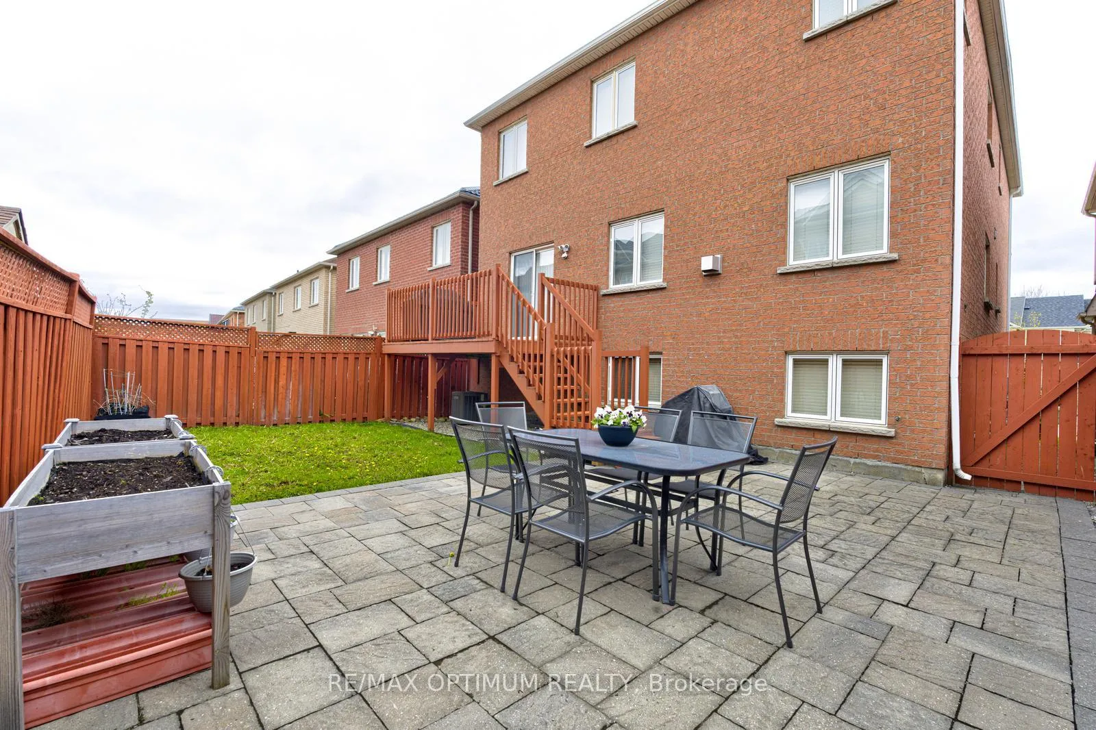 Photo 45 of 39 Charcoal Way, Brampton, Bram West — HOMEH