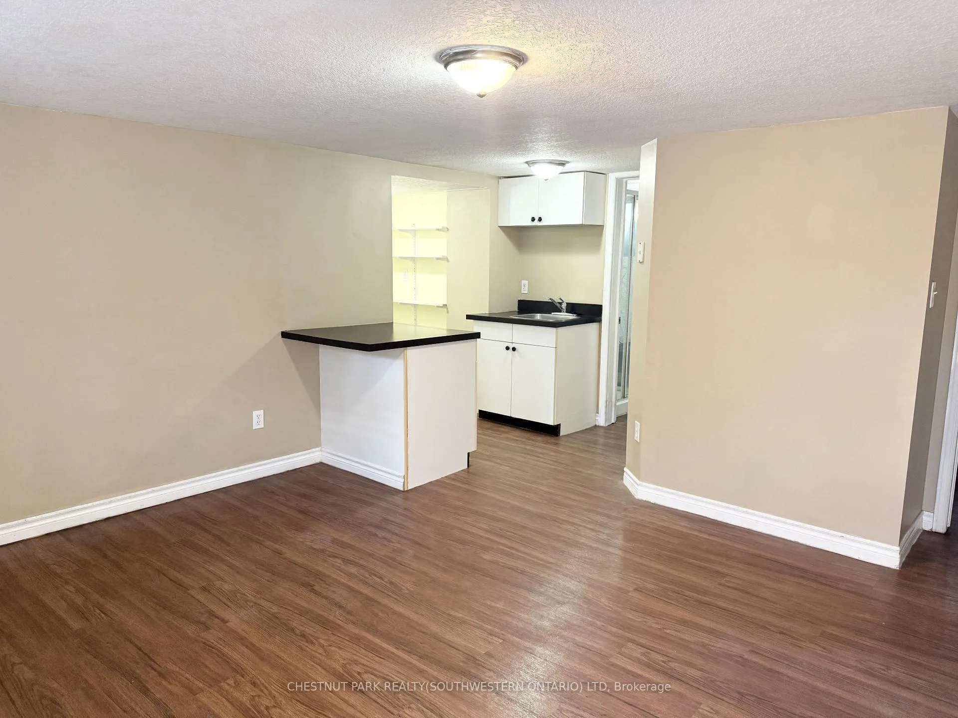 Photo 39 of 56 Lilac Street, Kitchener, Rockway — HOMEH