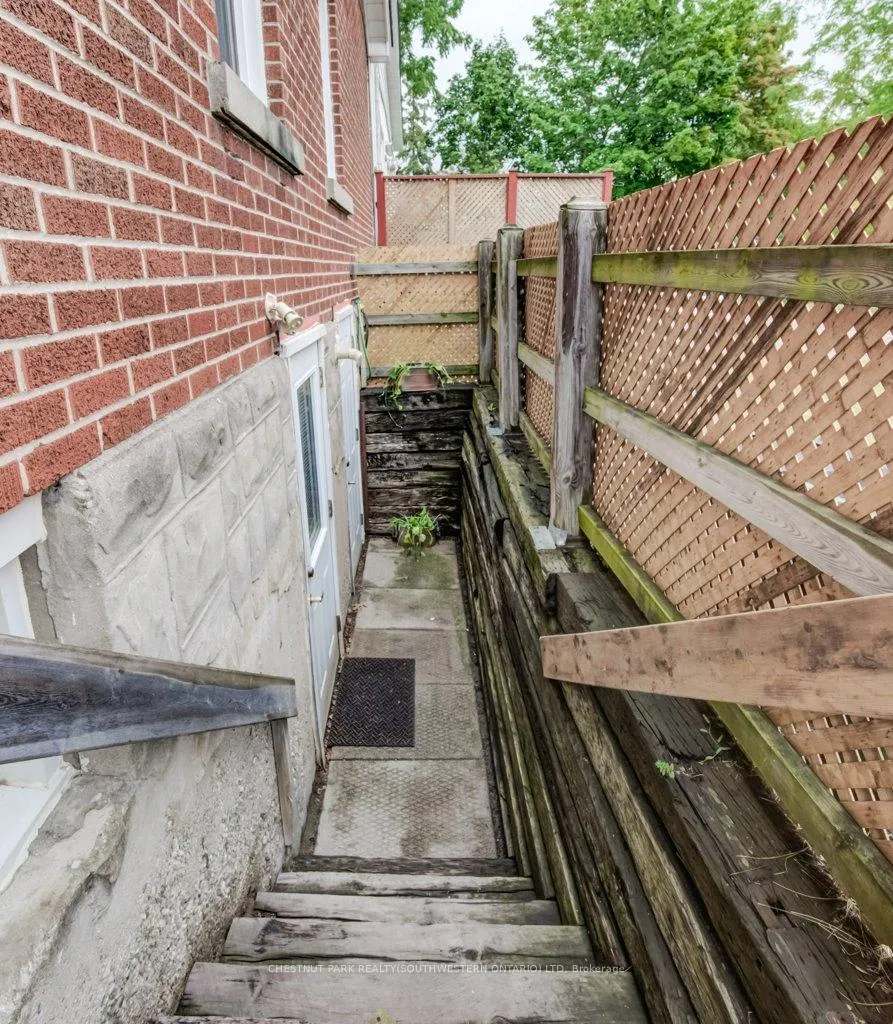 Photo 48 of 56 Lilac Street, Kitchener, Rockway — HOMEH