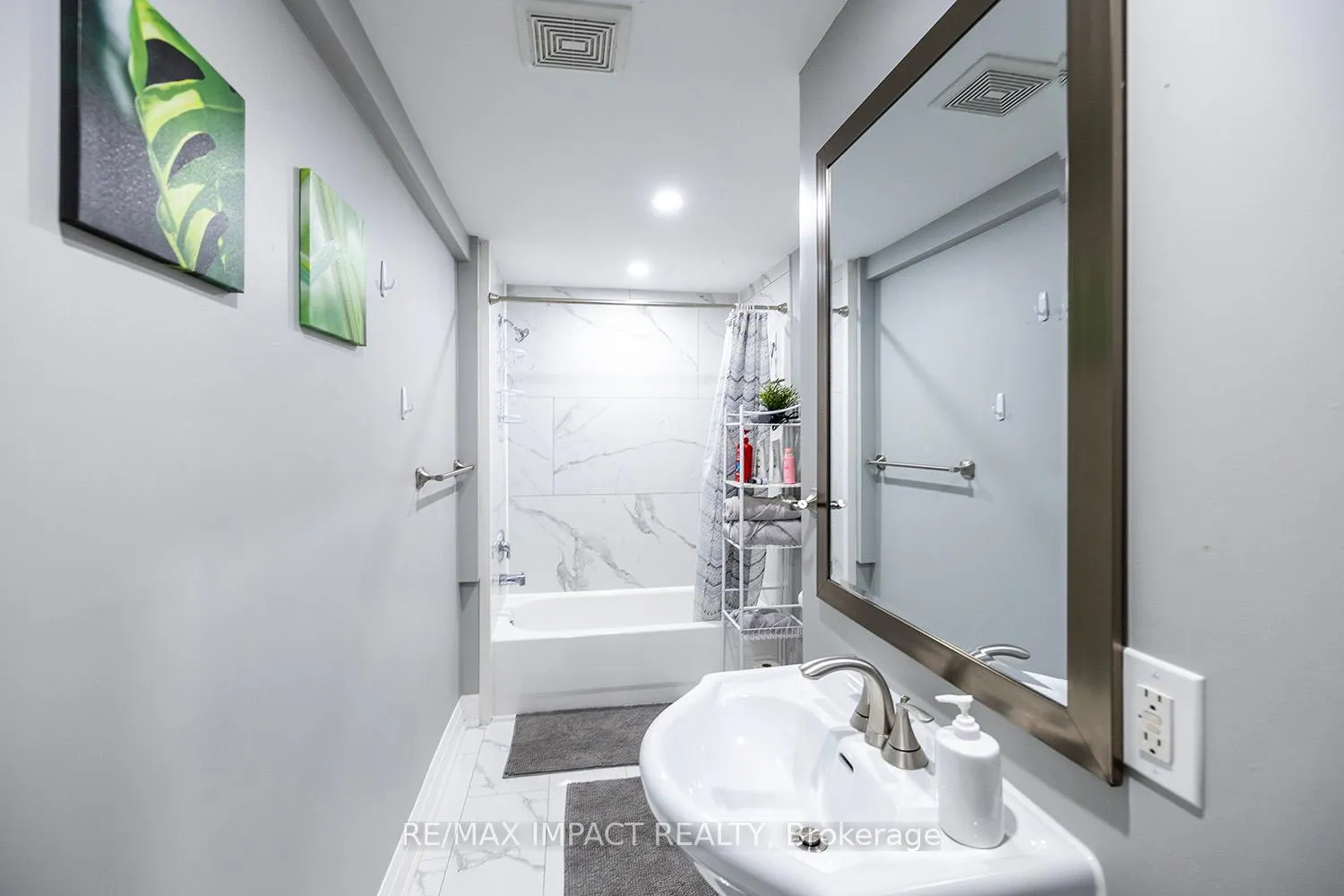 Photo 10 of 43.5 King Street E, Clarington, Bowmanville — HOMEH