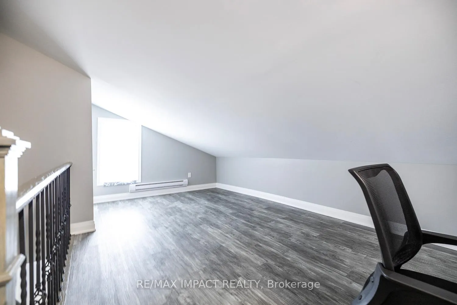 Photo 11 of 43.5 King Street E, Clarington, Bowmanville — HOMEH