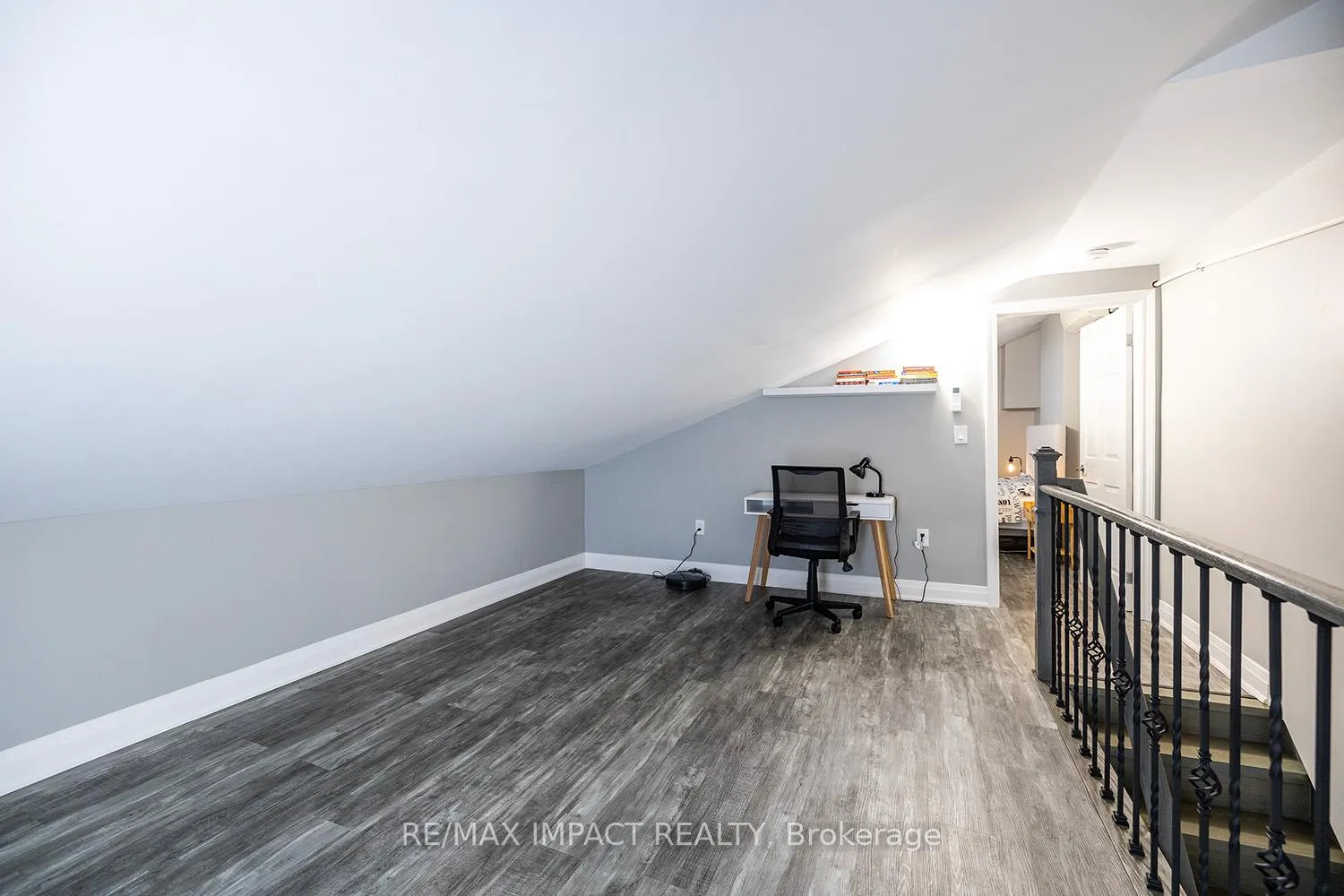 Photo 12 of 43.5 King Street E, Clarington, Bowmanville — HOMEH