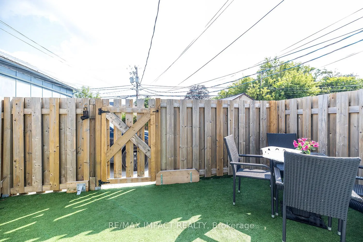 Photo 15 of 43.5 King Street E, Clarington, Bowmanville — HOMEH