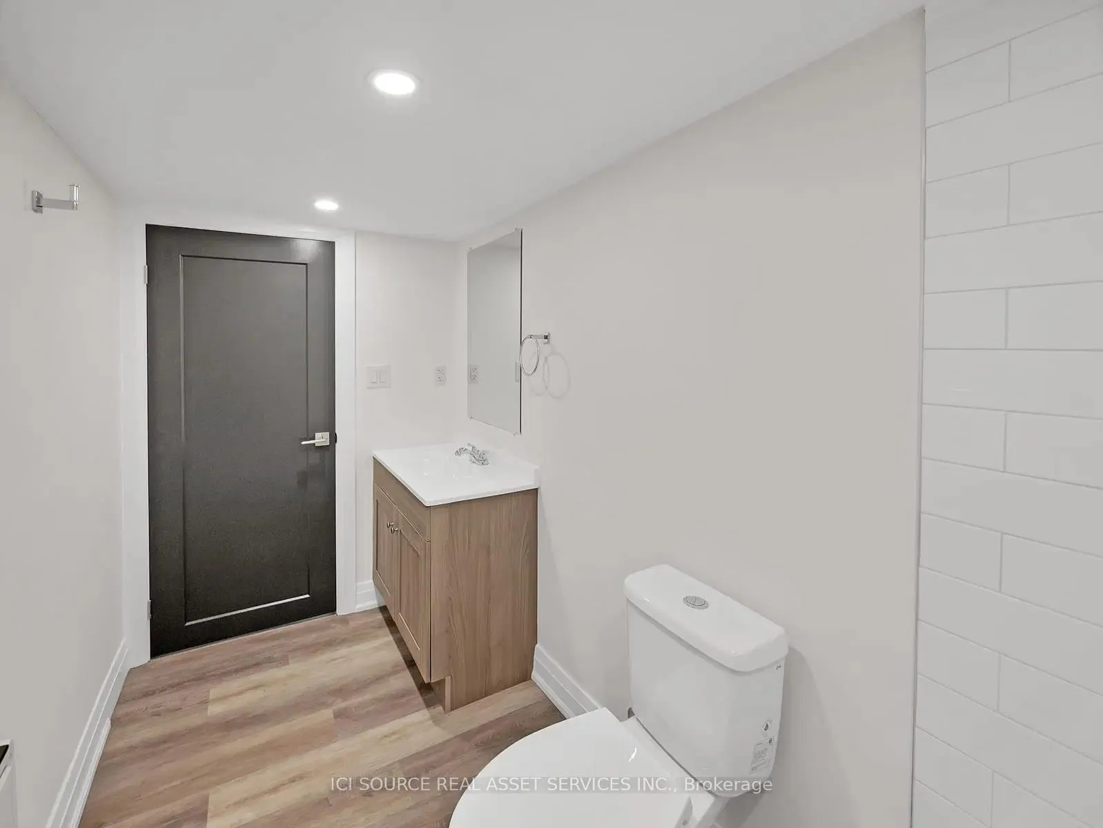 Photo 12 of Unit 1, 132 Holton Avenue S, Hamilton, St. Clair — HOMEH