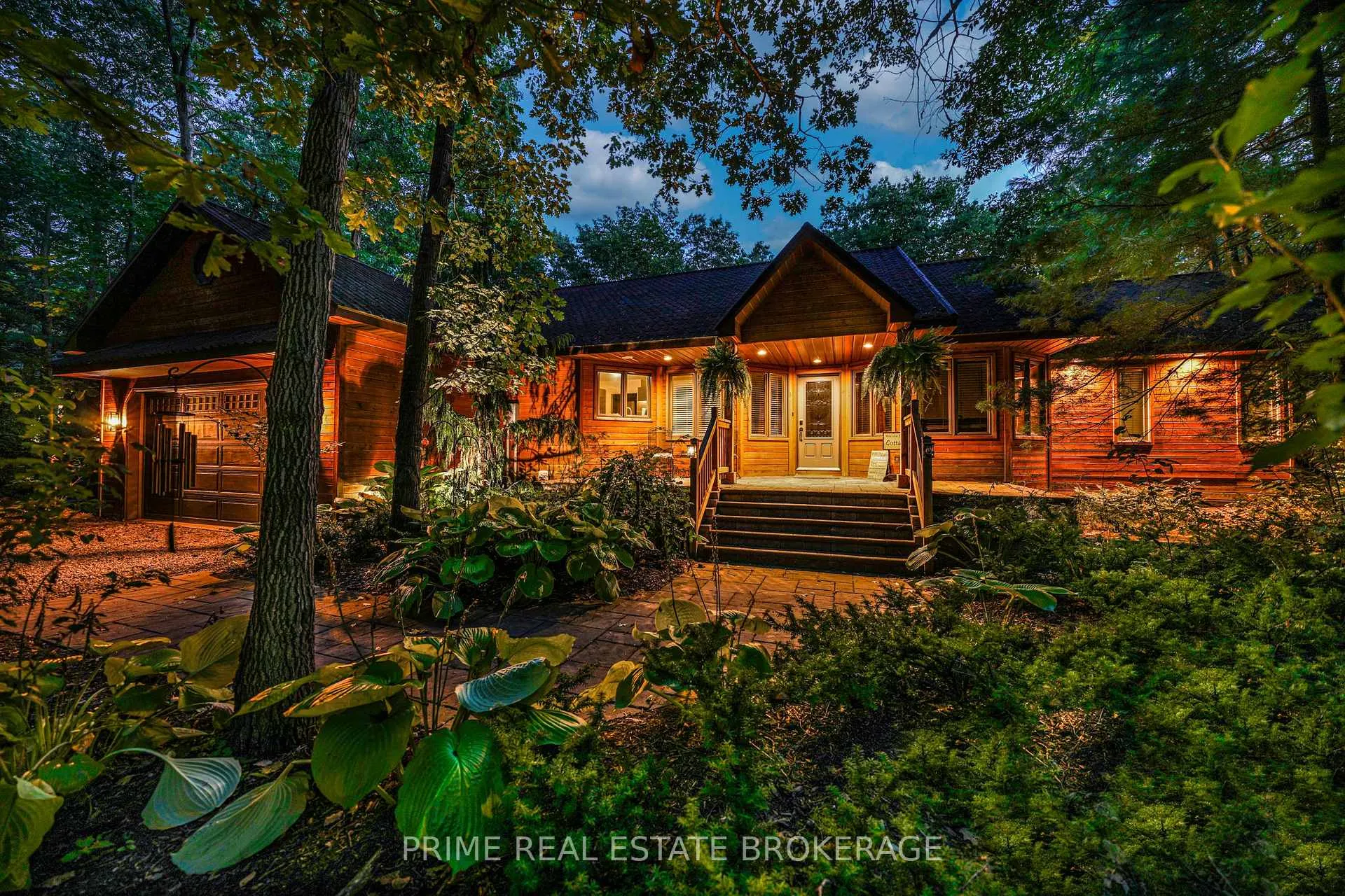Front of 10219 Pinetree Drive