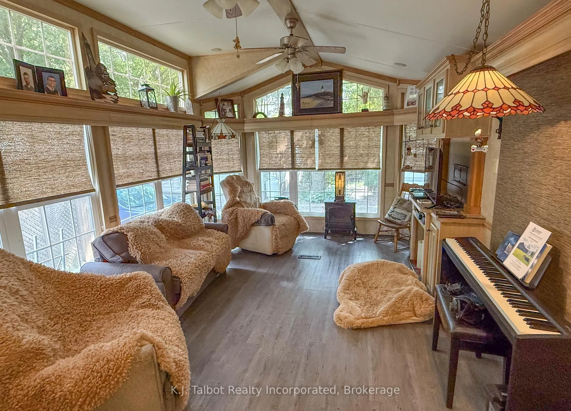 Photo 2 of Unit #36 BEACON LN, 77719 Bluewater Highway, Bluewater, Bayfield — HOMEH
