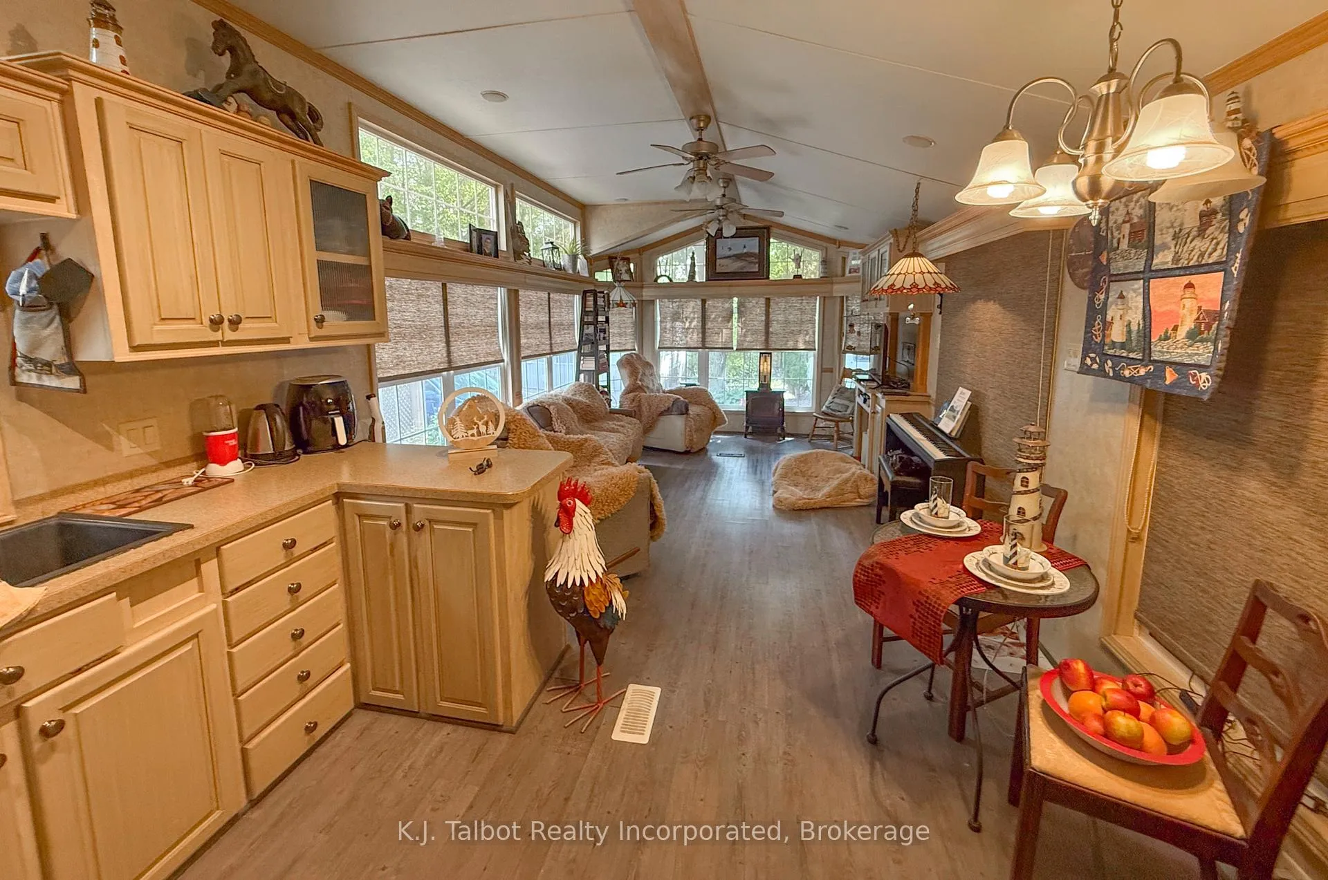 Photo 3 of Unit #36 BEACON LN, 77719 Bluewater Highway, Bluewater, Bayfield — HOMEH