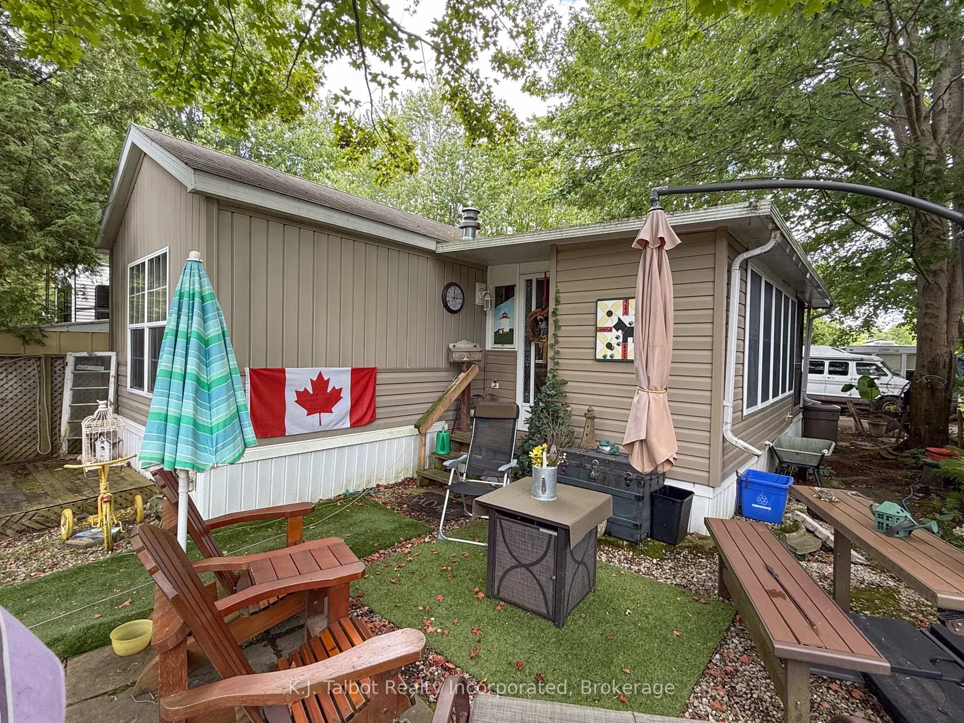Photo 11 of Unit #36 BEACON LN, 77719 Bluewater Highway, Bluewater, Bayfield — HOMEH
