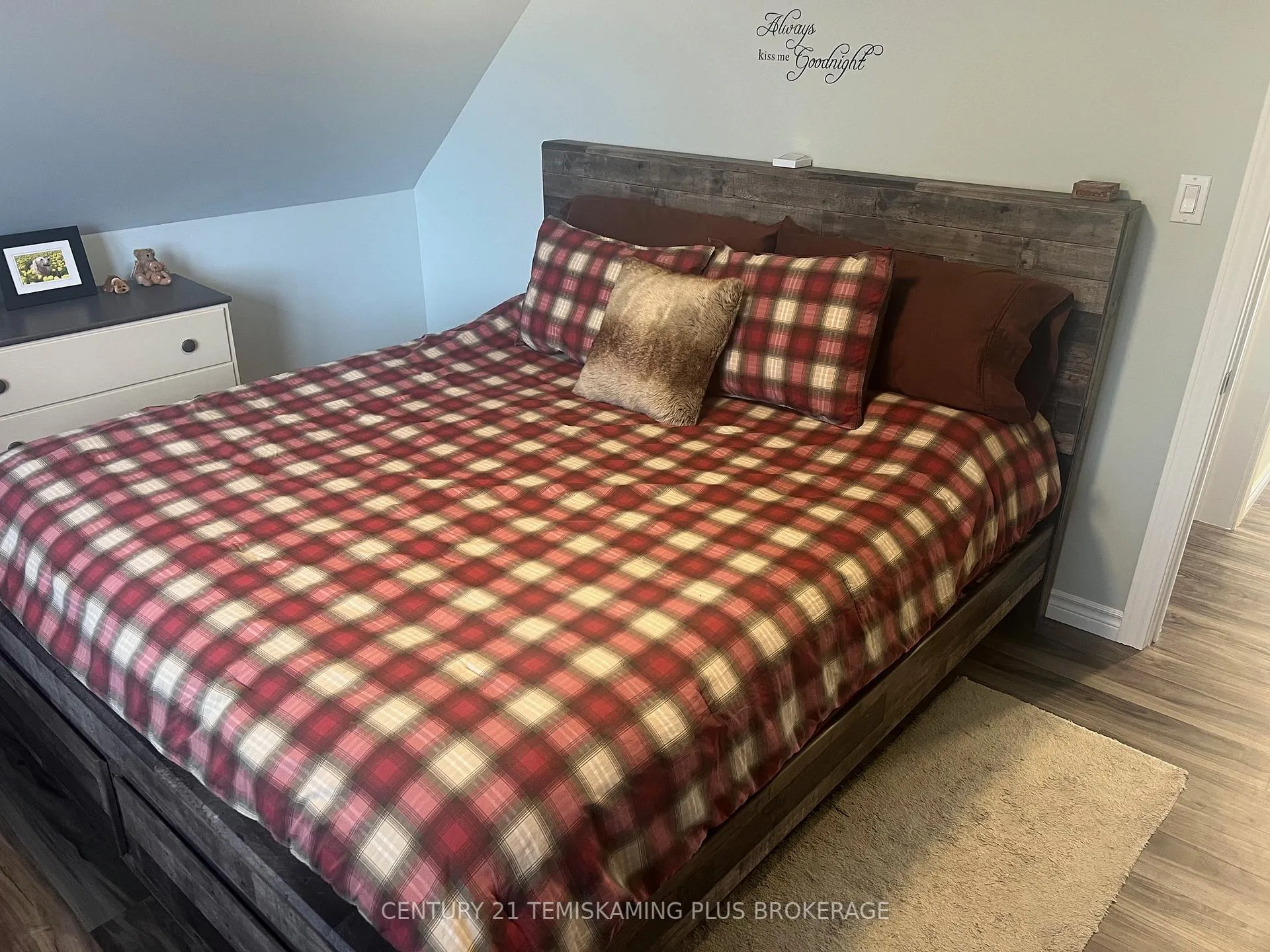 Photo 7 of 864153 Uno Park Road, Timiskaming, TIM - Outside - Rural — HOMEH