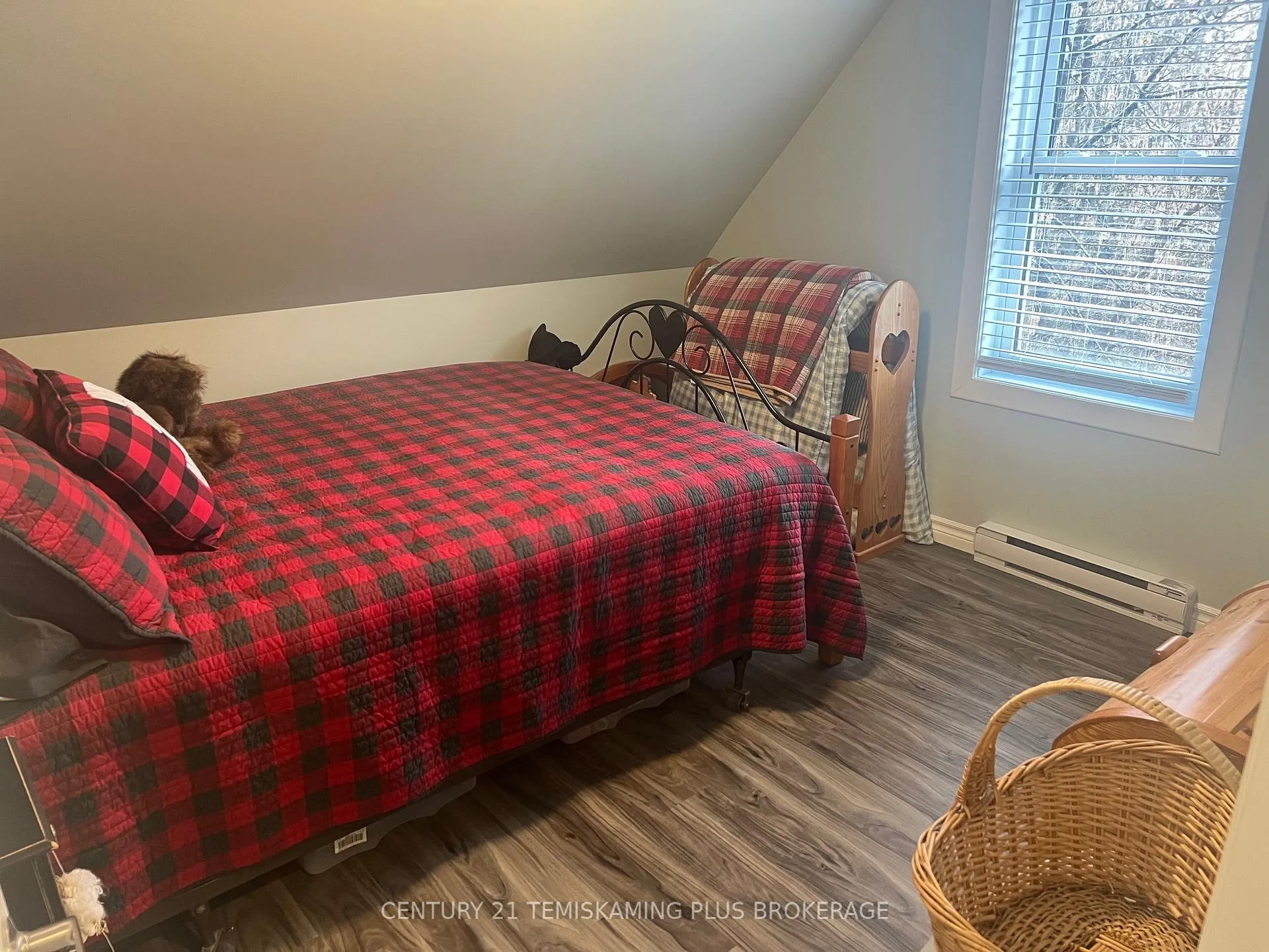 Photo 8 of 864153 Uno Park Road, Timiskaming, TIM - Outside - Rural — HOMEH