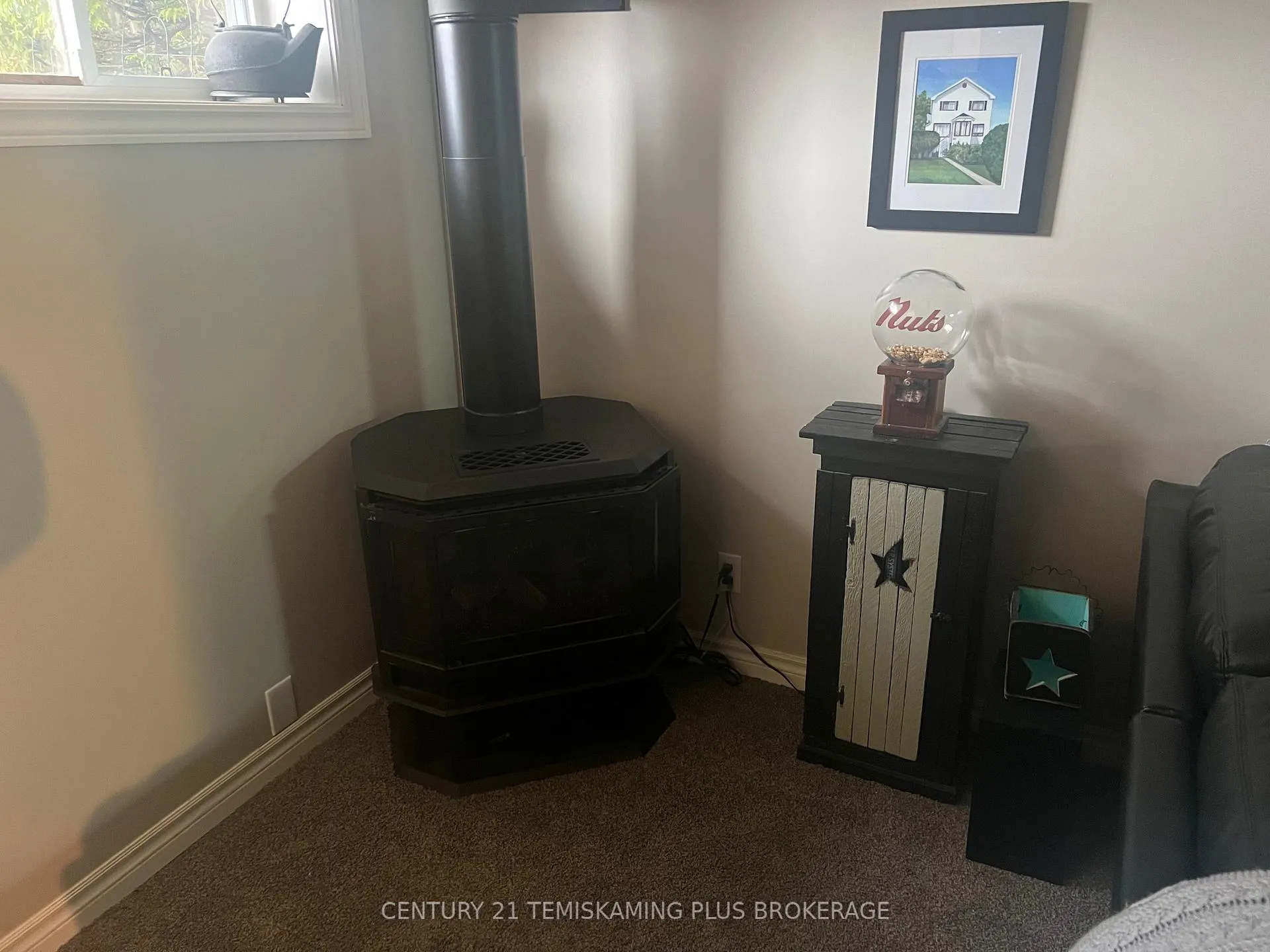 Photo 11 of 864153 Uno Park Road, Timiskaming, TIM - Outside - Rural — HOMEH